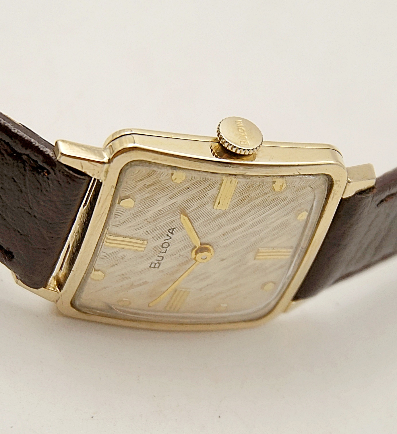 นาฬิกาเก่า BULOVA ไขลาน