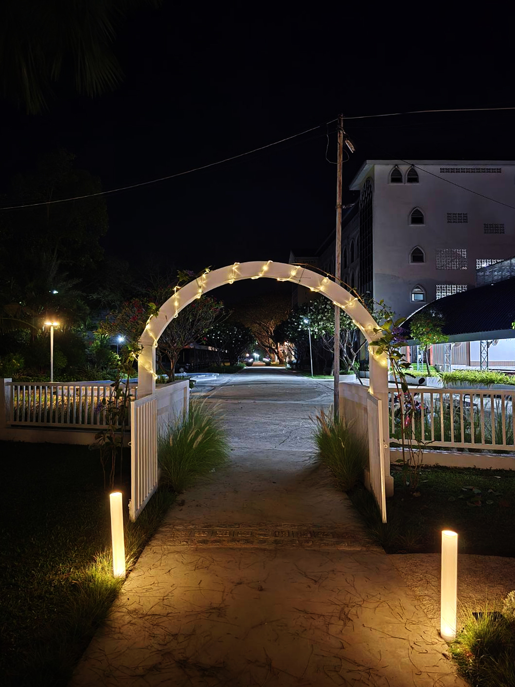 ไฟกระพริบโซล่าเซลล์ รุ่น หลอดยาง 10 เมตร (แสง : เหลืองวอมไวท์)