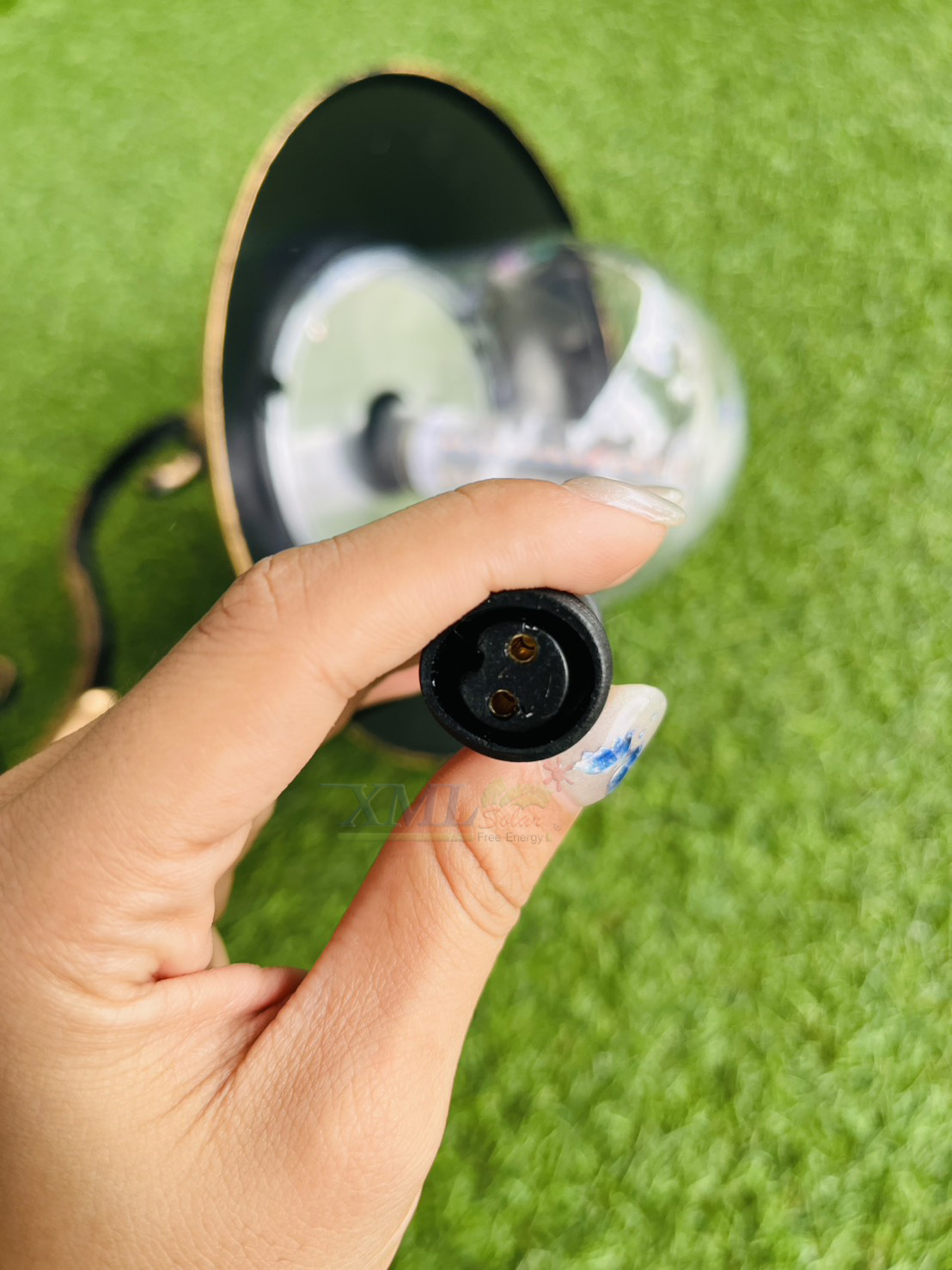 โคมไฟโซล่าเซลล์ รุ่น TT-313 (ตัวโคม + เสาไฟ 2.5 เมตร)