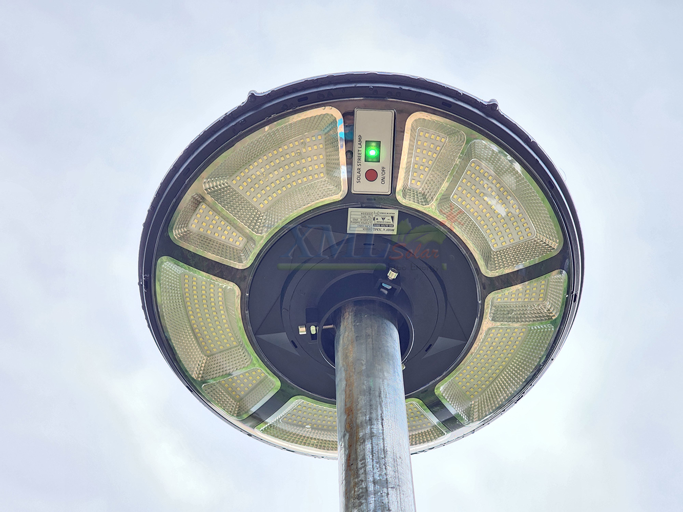 โคมไฟโซล่าเซลล์ (UFO) 300W รุ่น SLT39 แบรนด์ MODI x XML