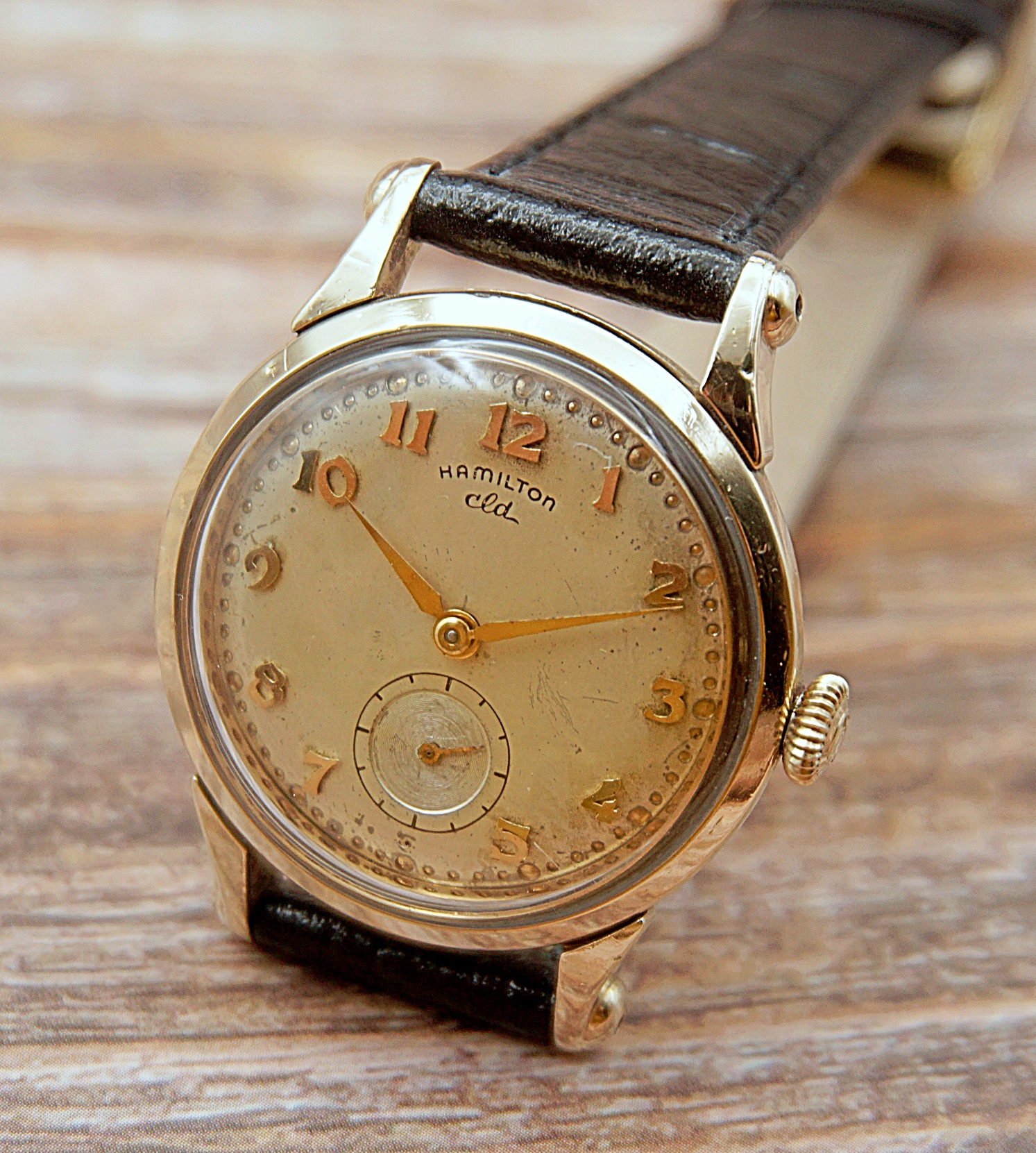 นาฬิกาเก่า HAMILTON ไขลานสองเข็มครึ่ง