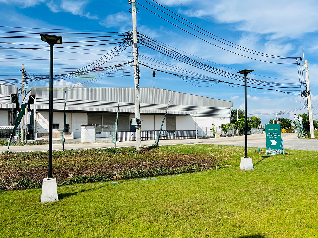 โคมไฟ UFO ทรงสี่เหลี่ยม รุ่น Modi x XML + ระบบ Motion รุ่น 300w (เปิดได้ 3 แสง)