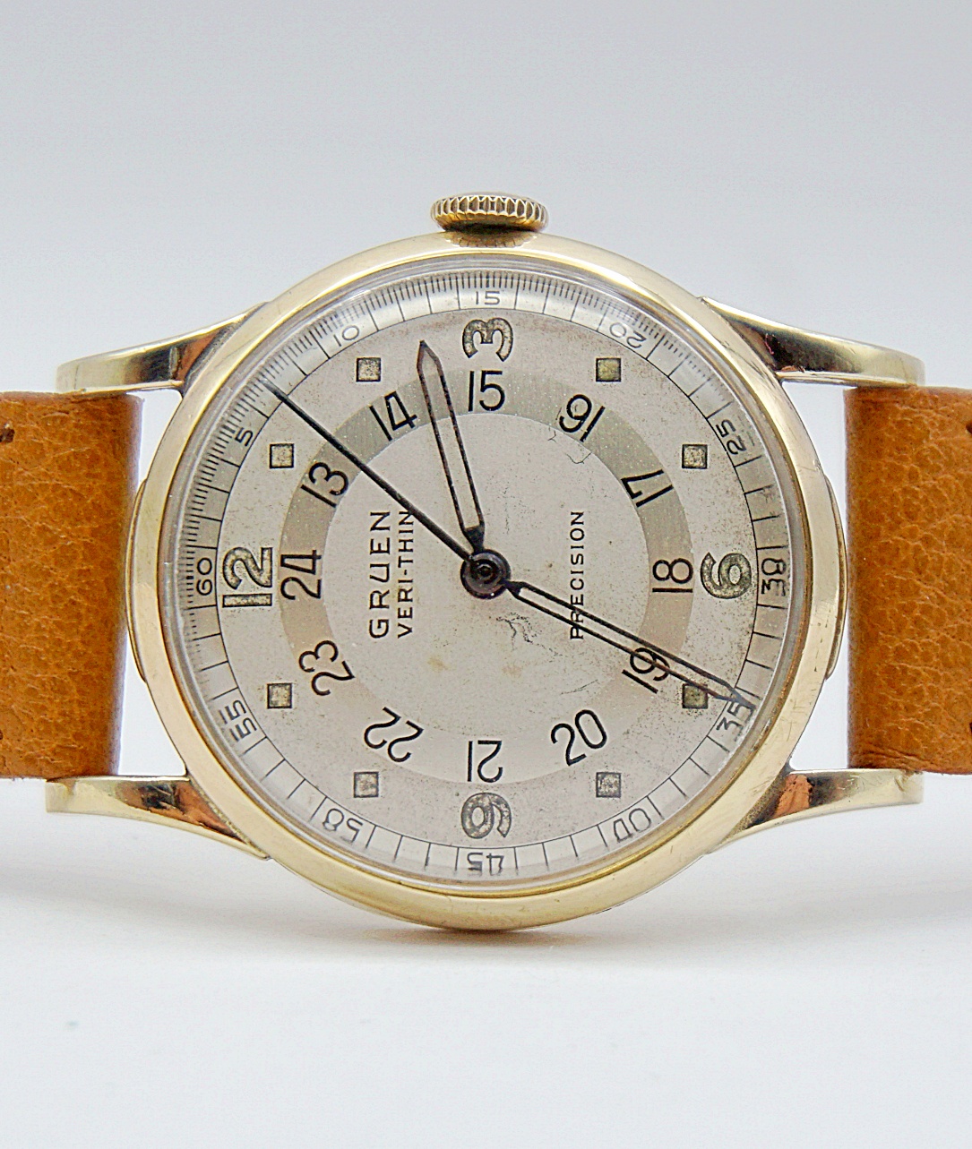 นาฬิกาเก่า GRUEN PAN AM ไขลาน