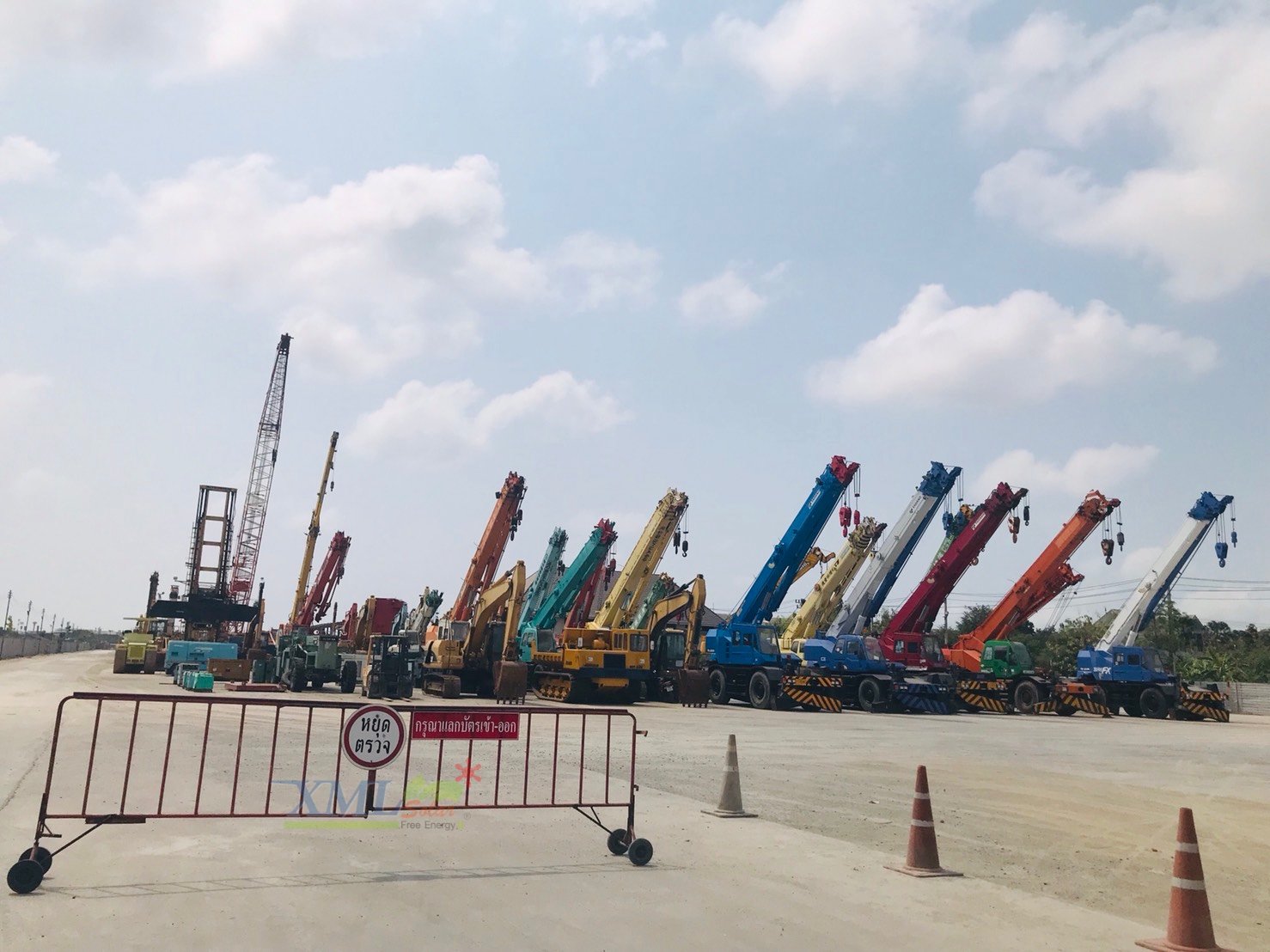 ไฟไซเรนพลังงานแสงอาทิตย์ (แสง: สีเหลือง) 5 watt