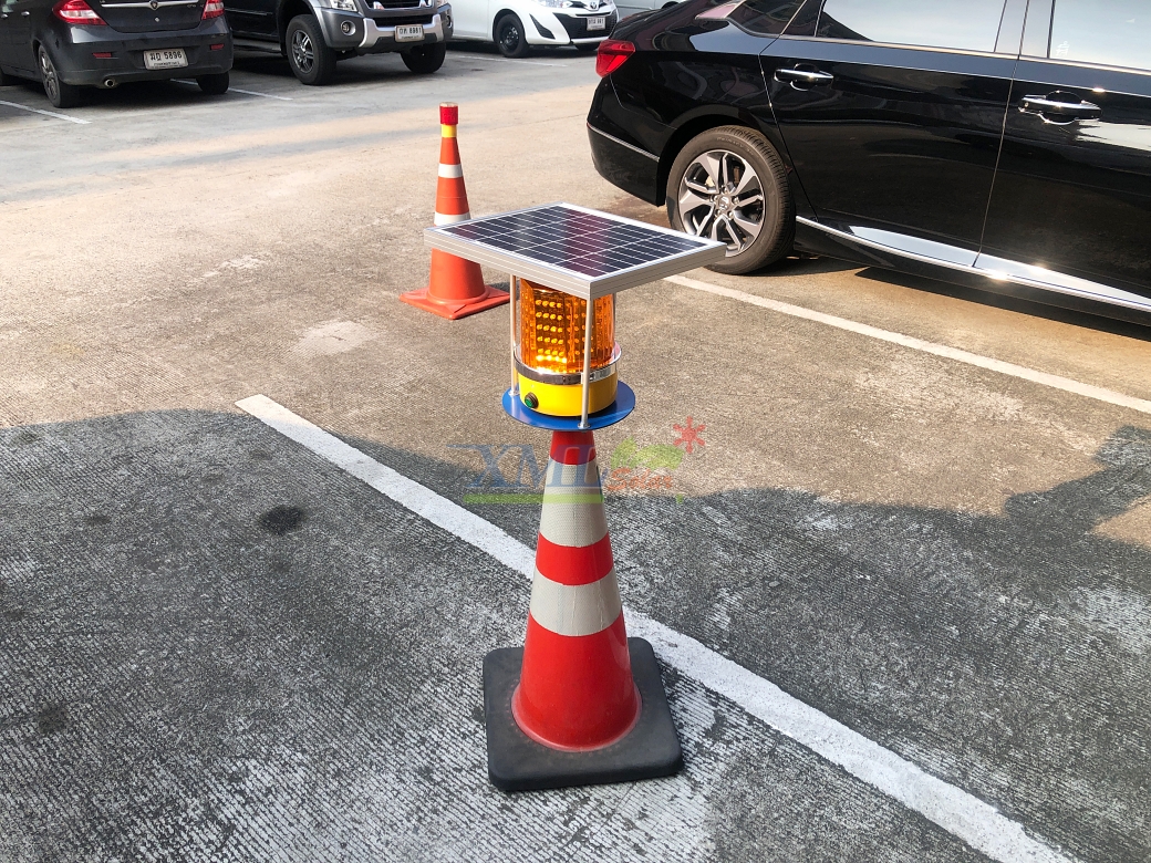 ไฟไซเรนพลังงานแสงอาทิตย์ (แสง : สีเหลือง) 10 watt