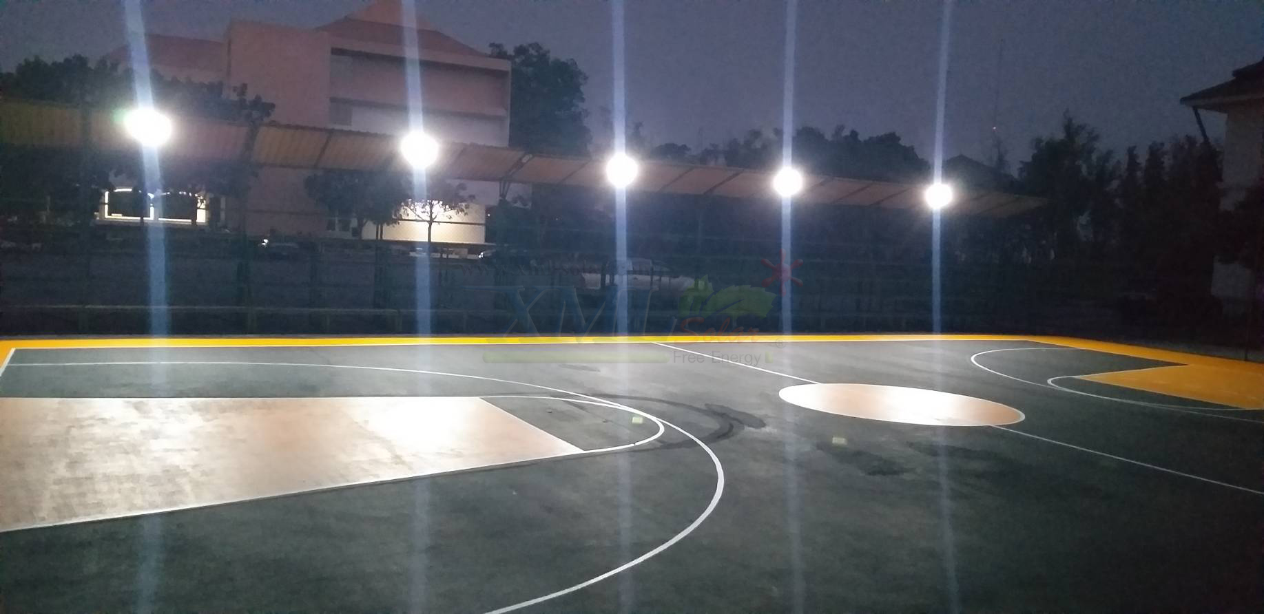 สปอร์ตไลท์โซล่าเซลล์ 1000 W. รุ่นใหม่ JD81000L (แสง : ขาว)