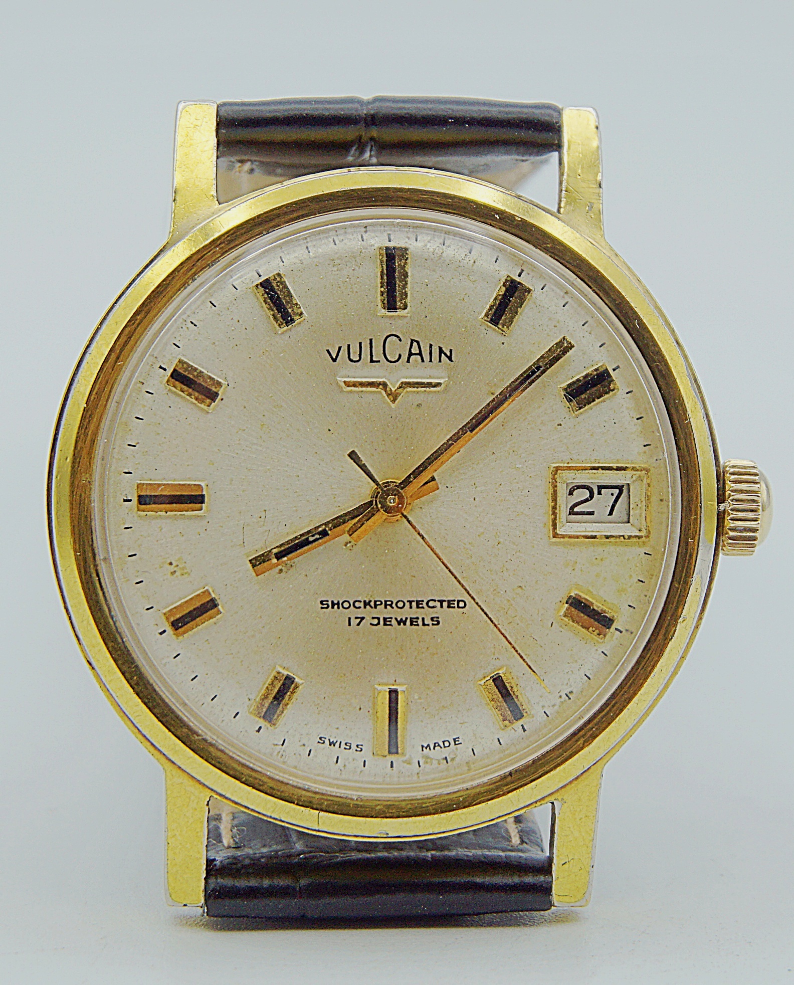 นาฬกาเก่า VULCAIN ไขลาน