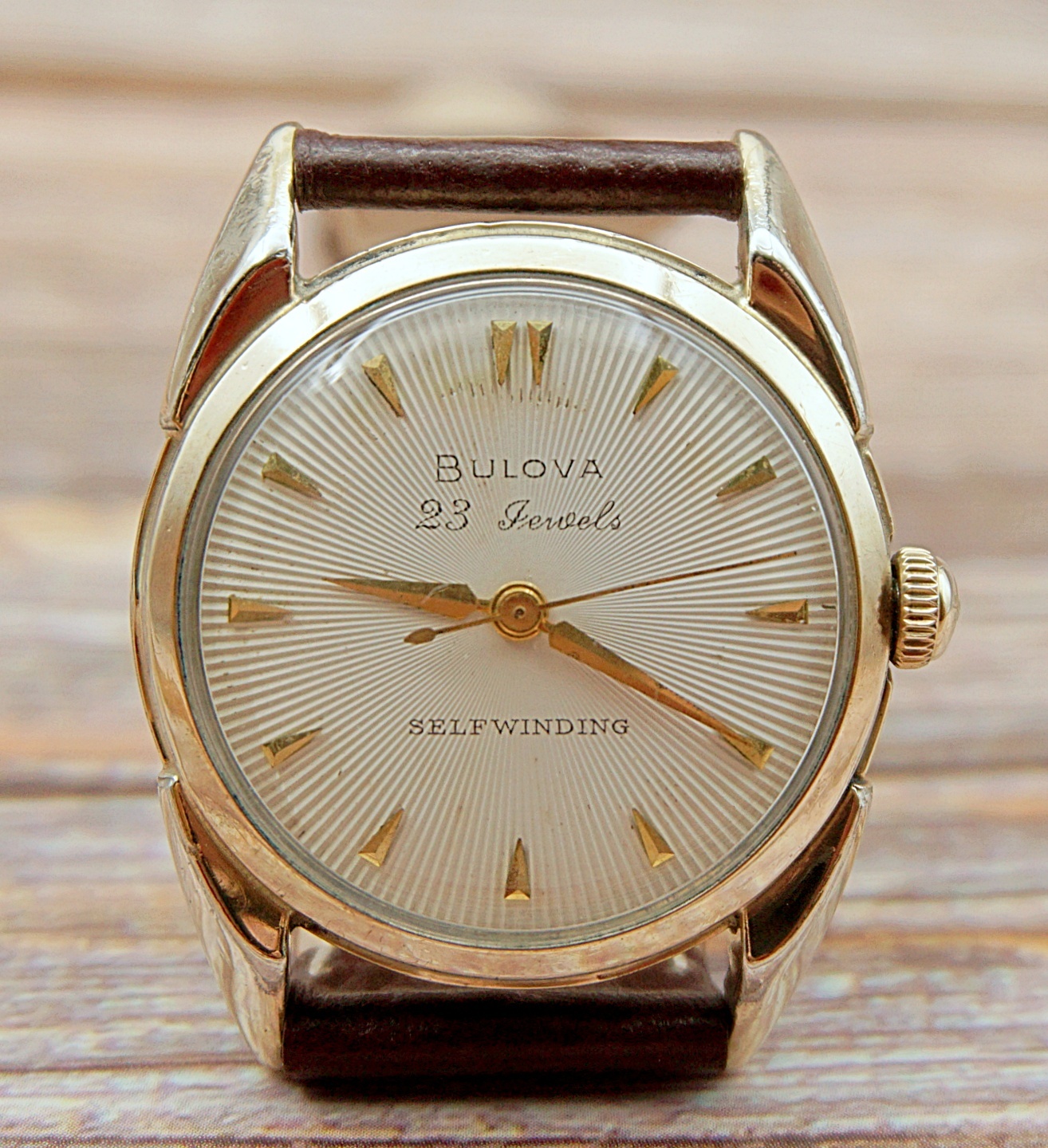 นาฬิกาเก่า BULOVA ออโตเมติก