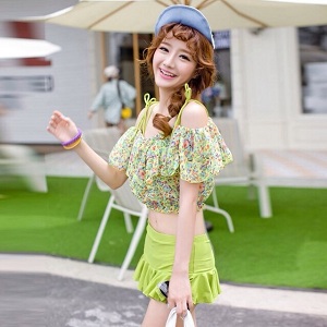 ชุดว่ายน้ำเกาหลี ราคาส่ง3ชิ้นคละแบบได้ 890 บาทค่ะ