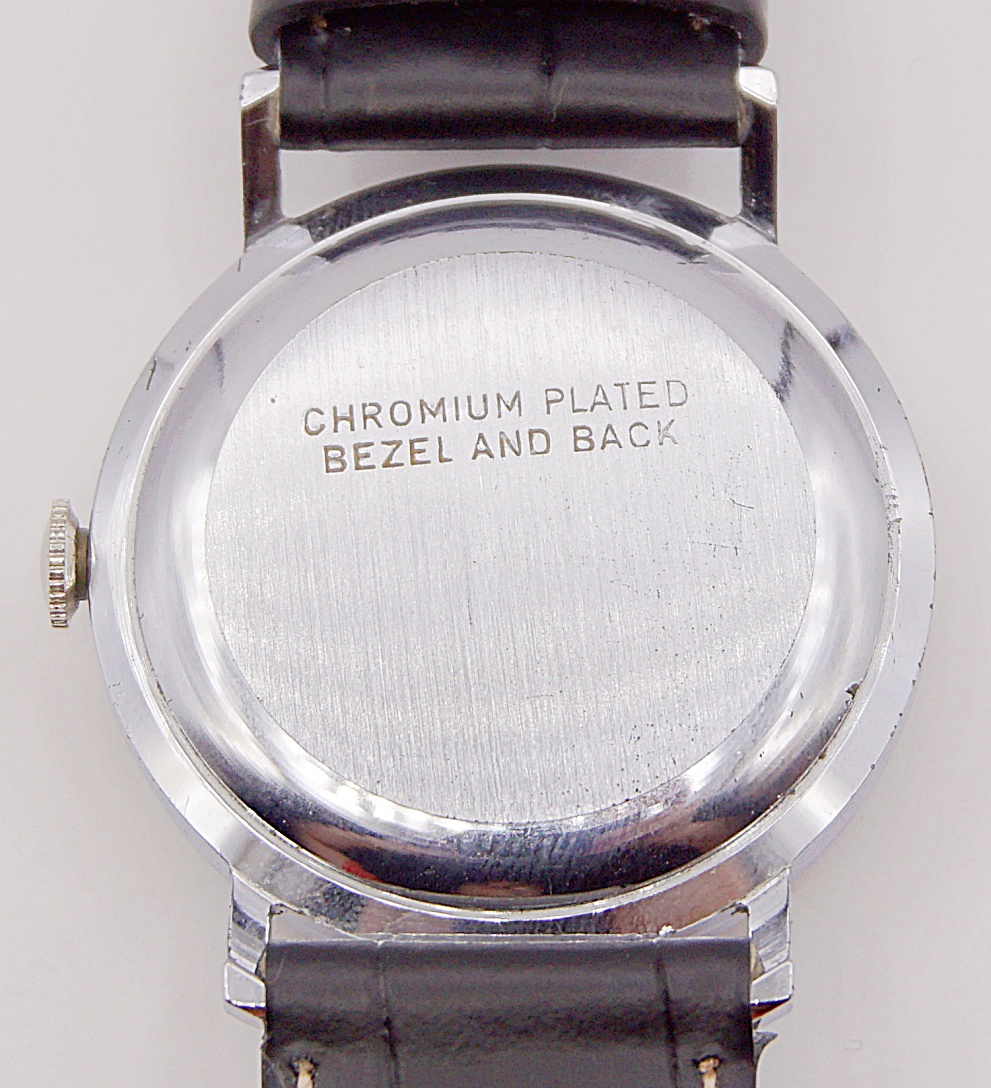 นาฬิกาเก่า SOVEREIGN ไขลาน