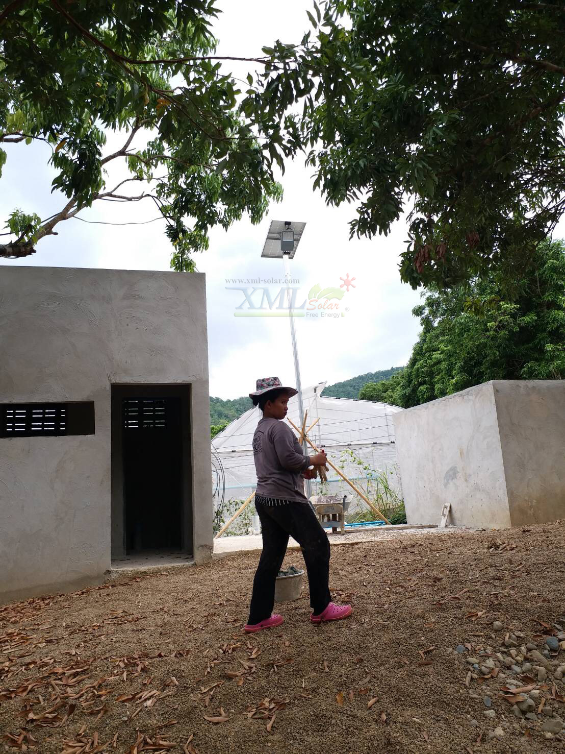 ไฟสปอตไลท์โซล่าเซลล์ 6500 Lumens. ไซต์ใหญ่ (เเสง : เหลืองวอมไวท์)