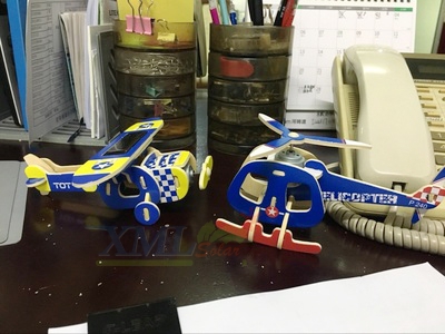 ของเล่นพลังงานแสงอาทิตย์ รุ่น เครื่องบินไม้ ลำเล็ก ชุด 6 แบบ