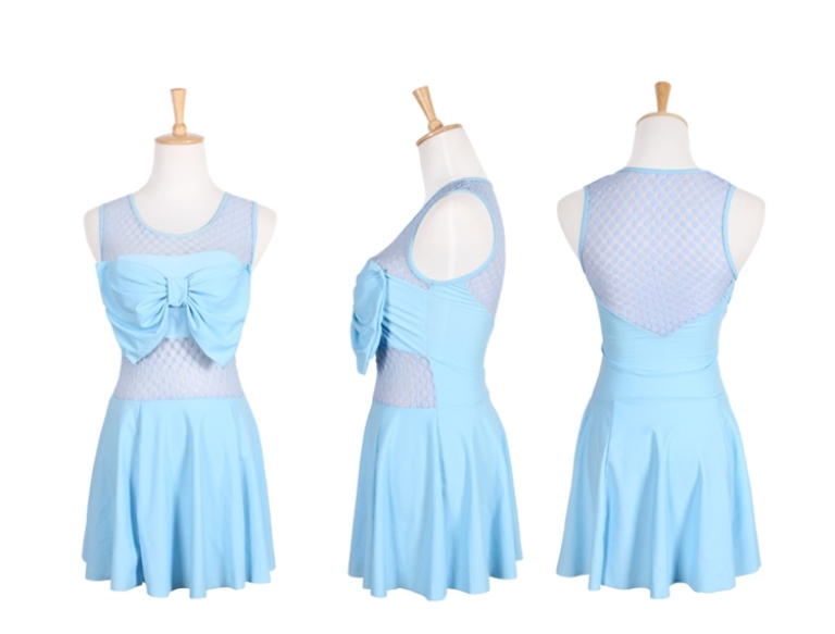 ชุดว่ายน้ำงาน vicki แบบ3ชิ้น มี6สี ชมพู,เขียว,ดำ,ฟ้า,ส้ม,ม่วง มีไซส์ M,XL ราคาส่ง3 ชิ้นคละแบบได้ทั้งร้าน ชุดละ 790 บาทค่ะ