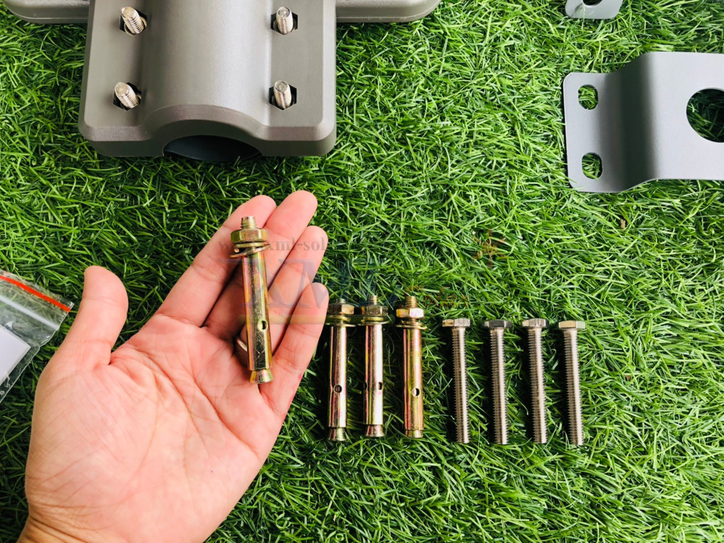 โคมไฟถนนโซล่าเซลล์ XML-Solar 200W (แสง : ขาว)(สว่างค้าง)