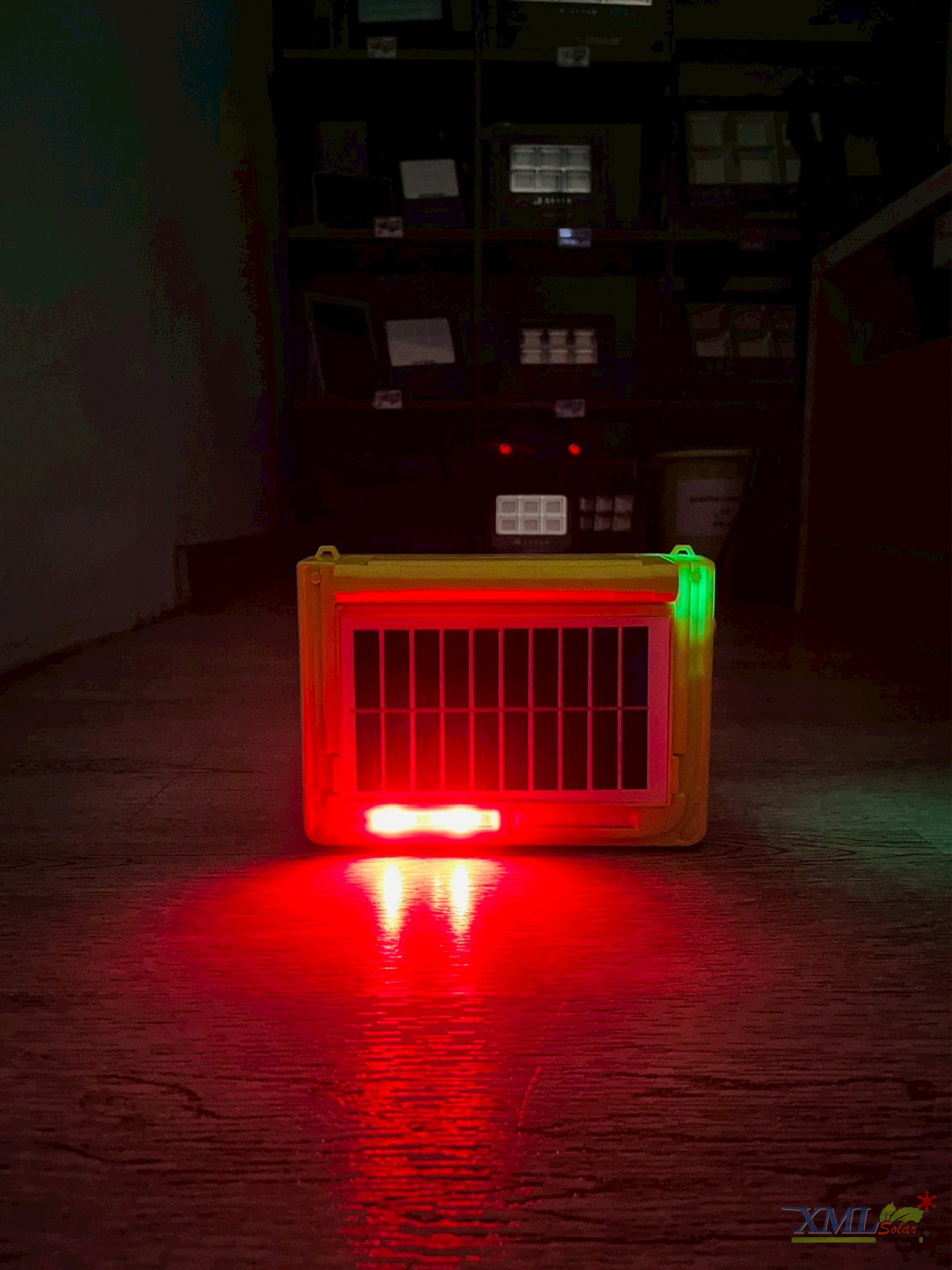 ไฟฉายอเนกประสงค์โซล่าเซลล์ รุ่น LSXML-235