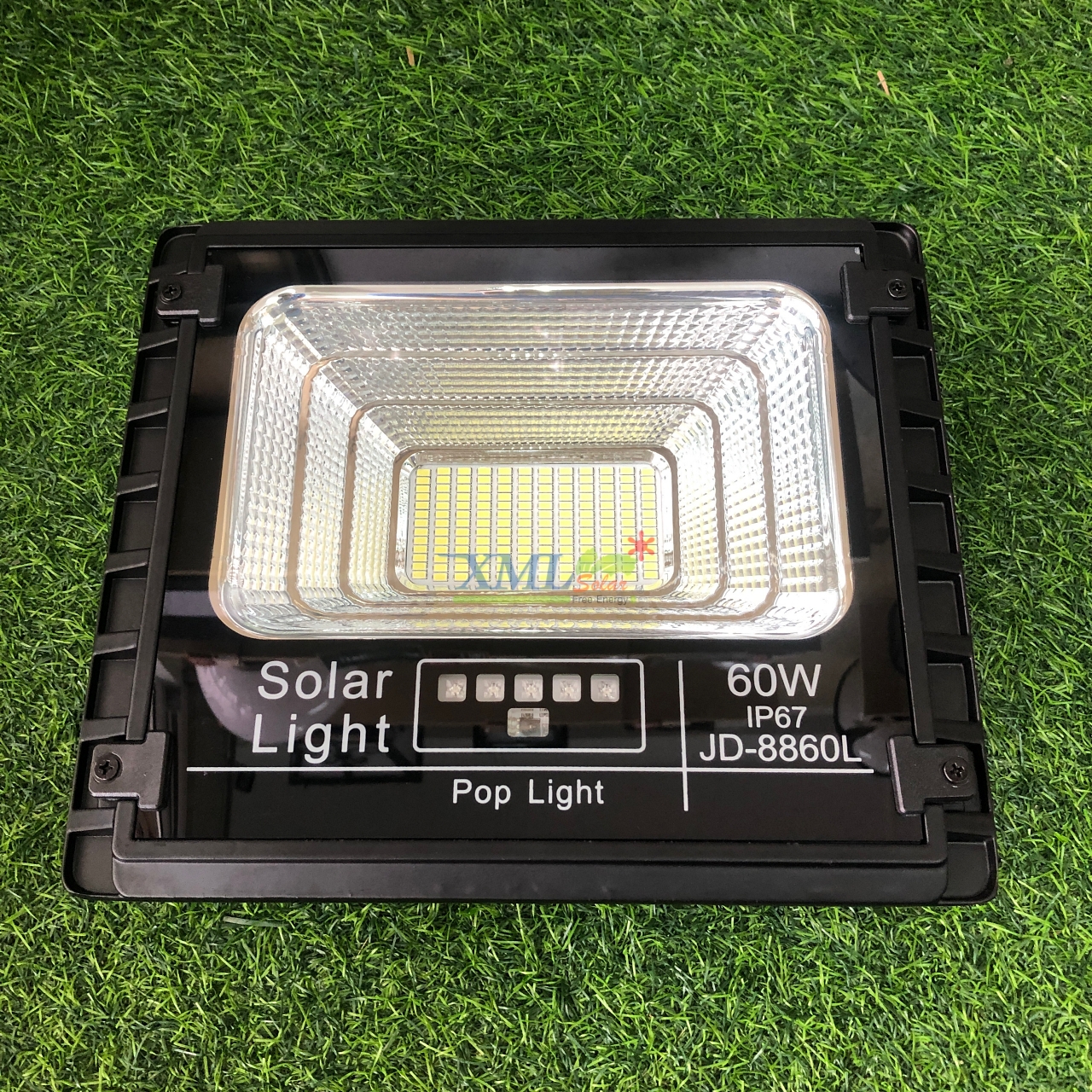 สปอร์ตไลท์โซล่าเซลล์ 60 W. รุ่นใหม่ JD8860L (แสง : ขาว)