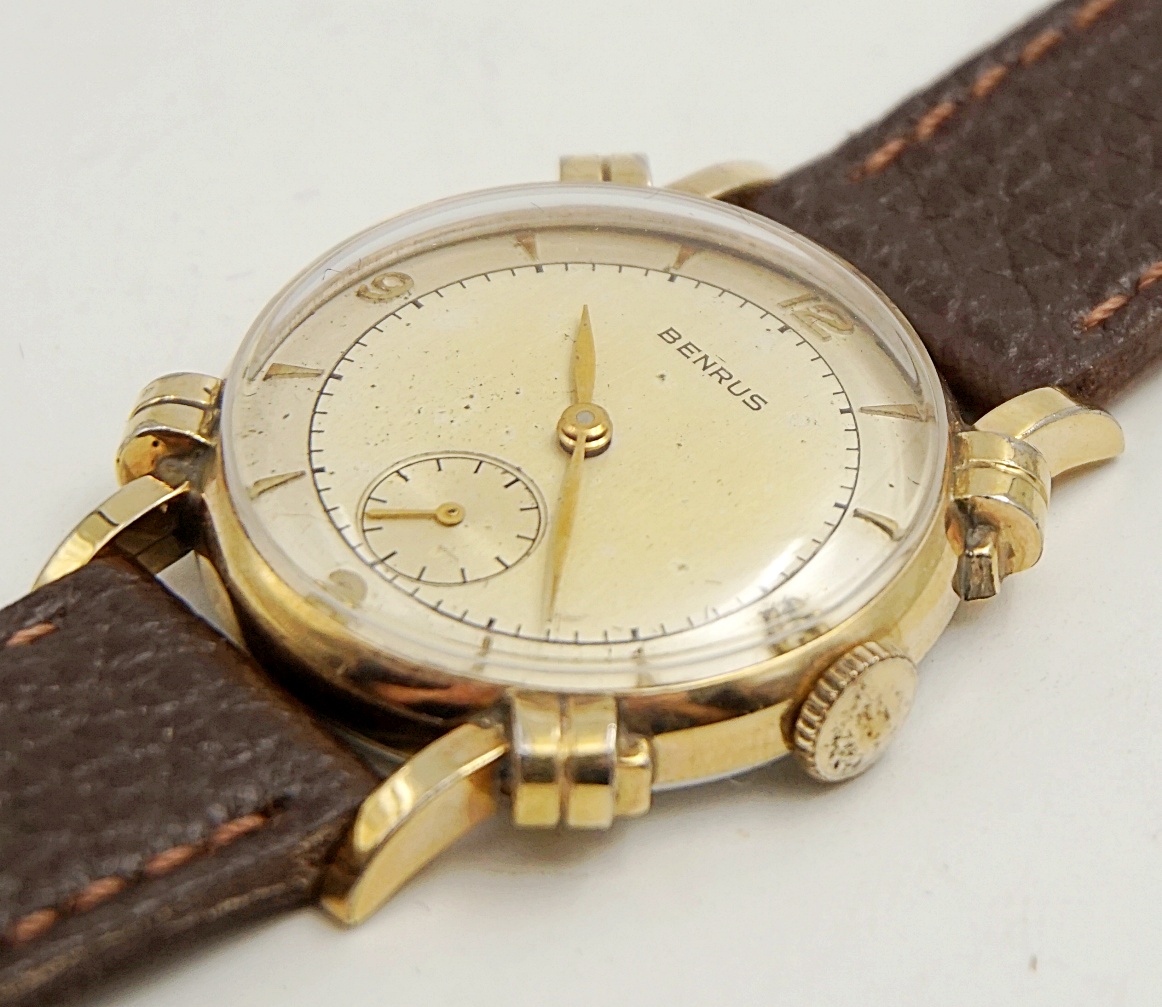 นาฬิกาเก่า BENRUS ไขลานสองเข็มครึ่ง พร้อมกล่อง