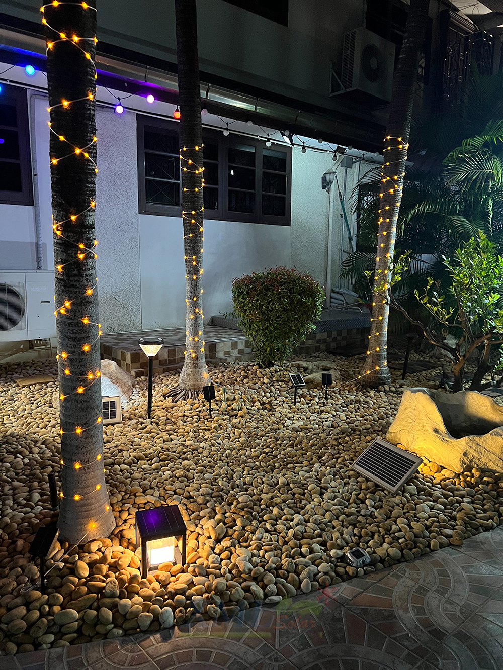 ไฟกระพริบโซล่าเซลล์ รุ่นใหม่สายขาว ยาว 10 เมตร (เเสง : เหลืองเข้ม)