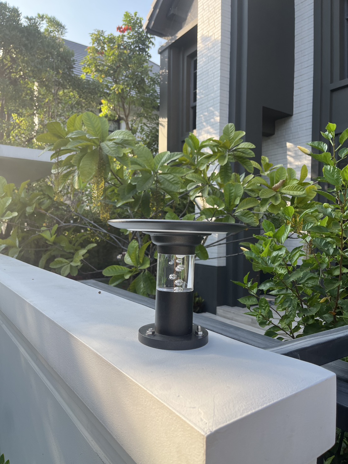 โคมไฟหัวเสาโซล่าเซลล์ รุ่น TZ-238 (เปิดได้ 2 แสง)