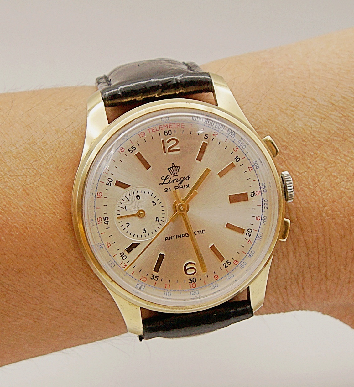 นาฬิกาเก่า LINGS ไขลาน