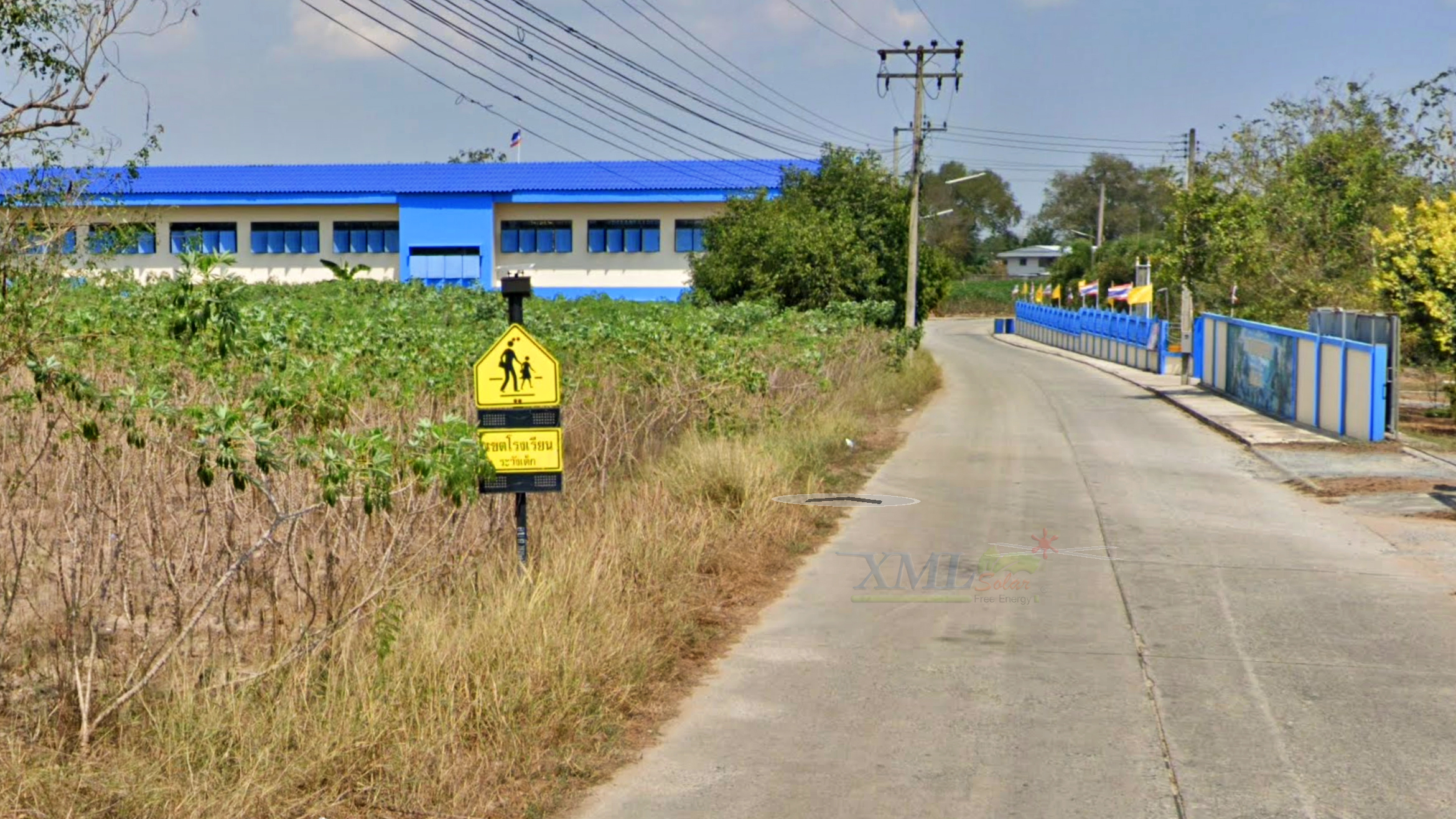 ป้ายเตือนเขตโรงเรียนโซล่าเซลล์ สีเหลือง ไฟกระพริบ (ไม่รวมเสา)