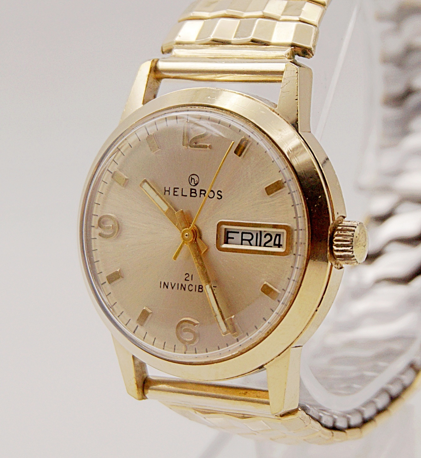 นาฬิกาเก่า HELBROS ไขลาน
