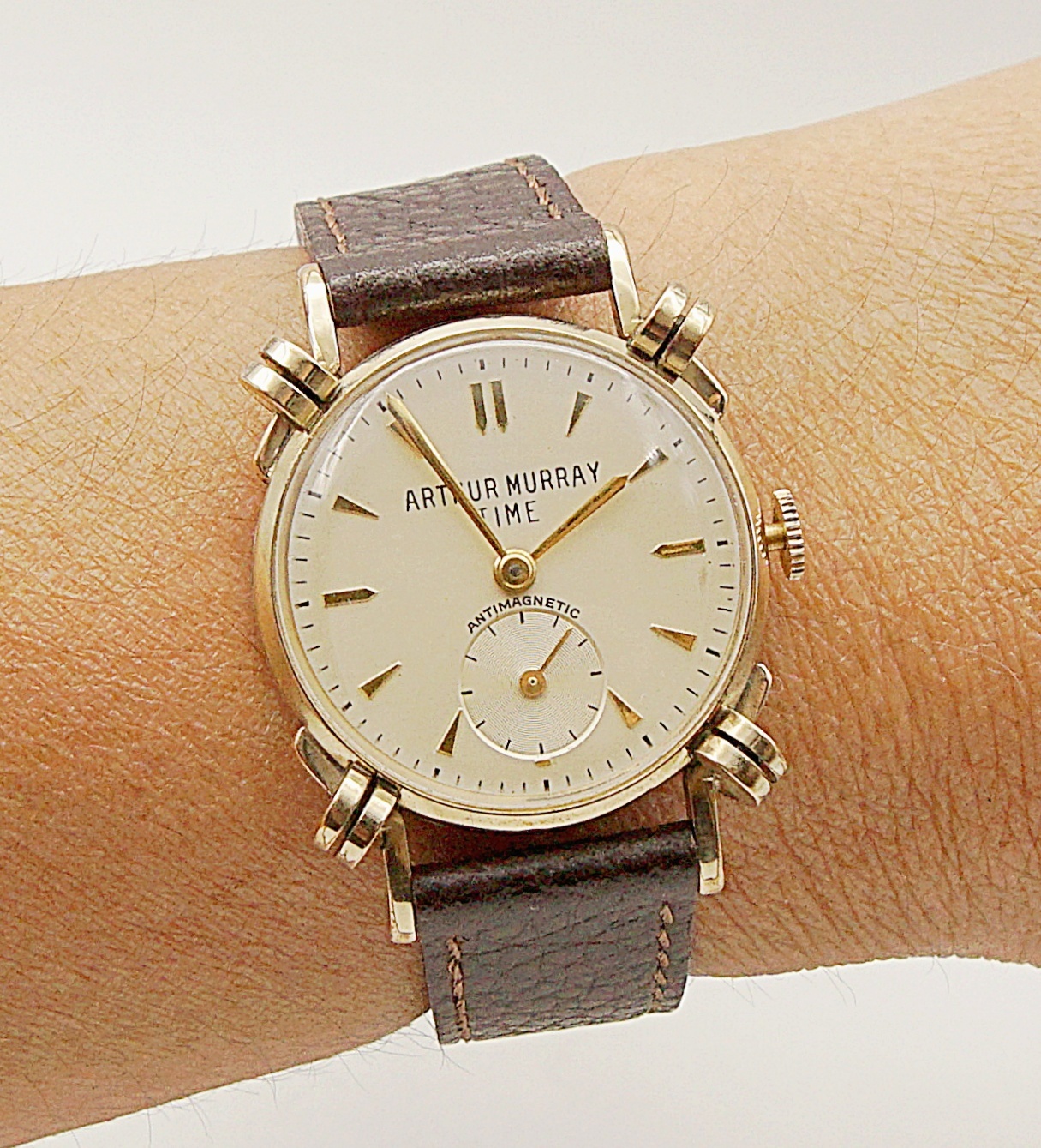 นาฬิกาเก่า ARTHUR MURRAY ไขลานสองเข็มครึ่ง