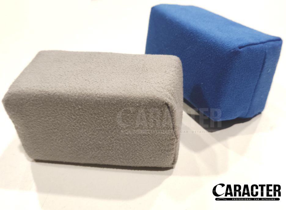 ฟองน้ำหุ้มหนังกลับ CARACTER Suede Applicator