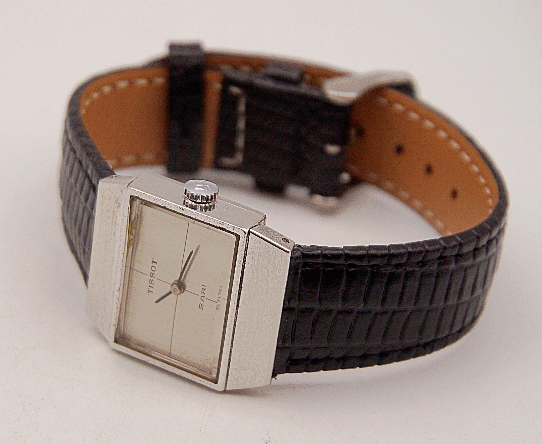 นาฬิกาเก่า TISSOT ไขลาน (นาฬิกาผู้หญิง)