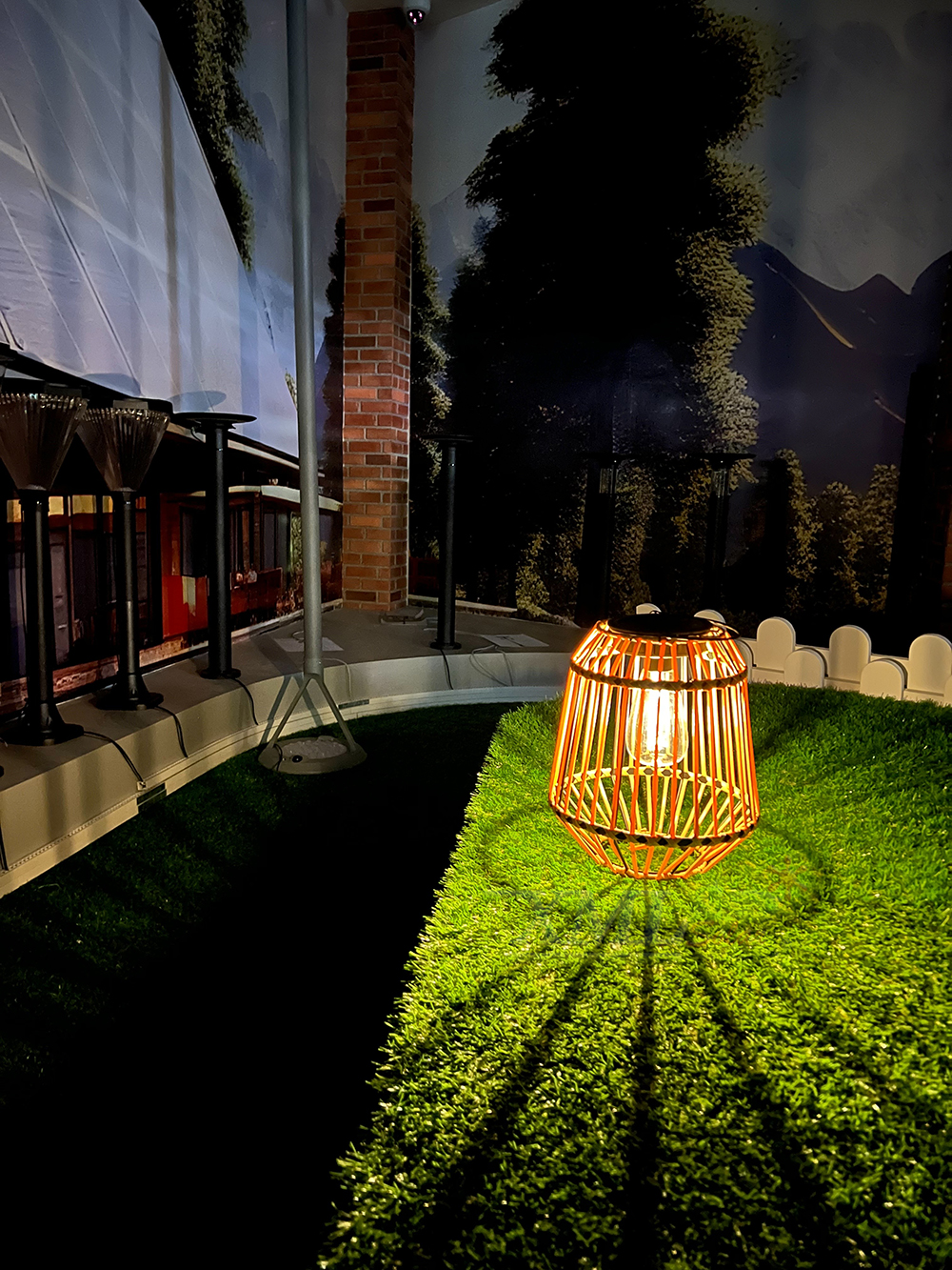 โคมไฟหวายโซล่าเซลล์ รุ่น MD-S3004 (แสง : เหลืองวอมไวท์)