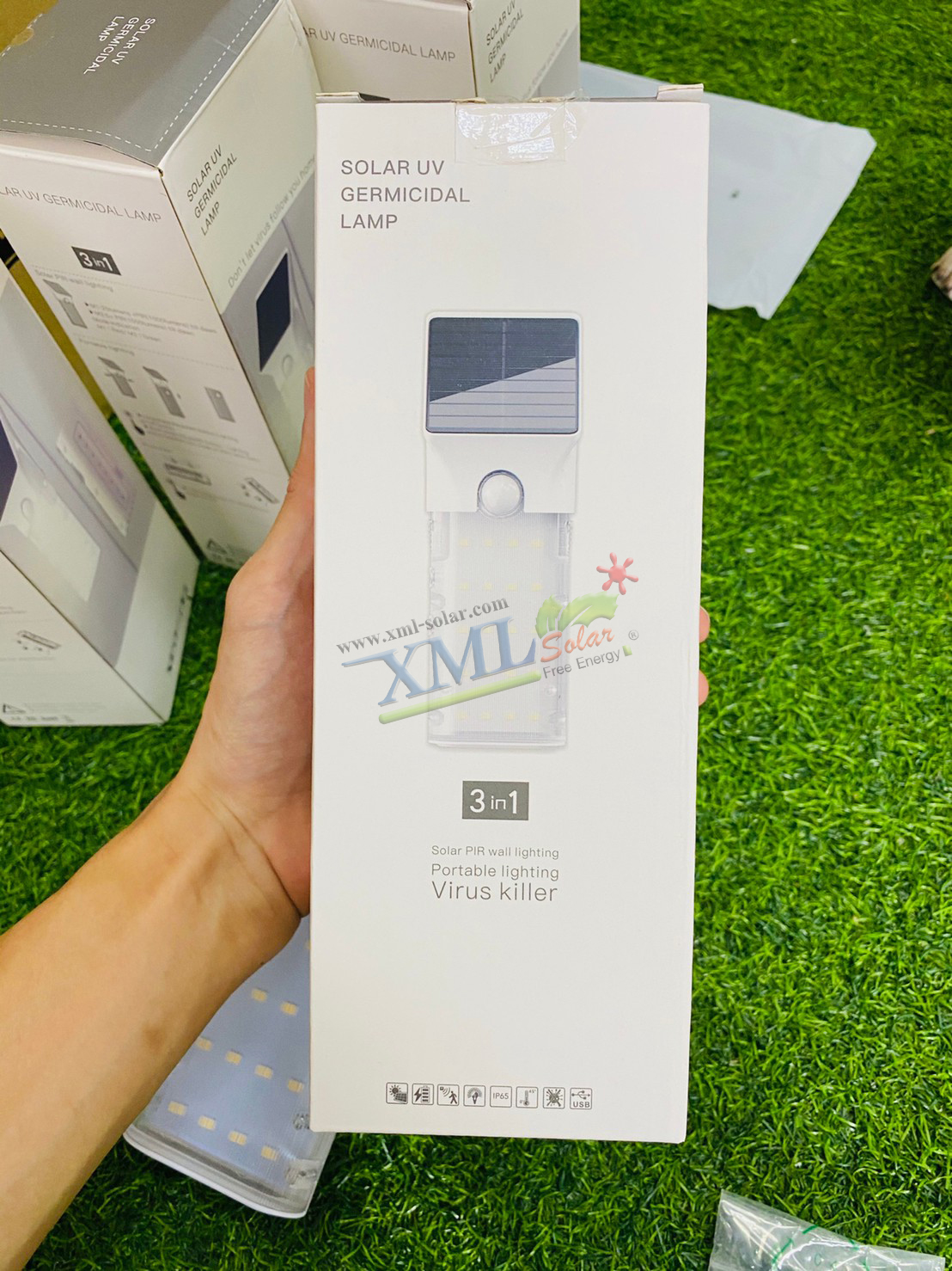 โคมไฟติดผนังโซล่าเซลล์ + แสง PIR UV พกพา