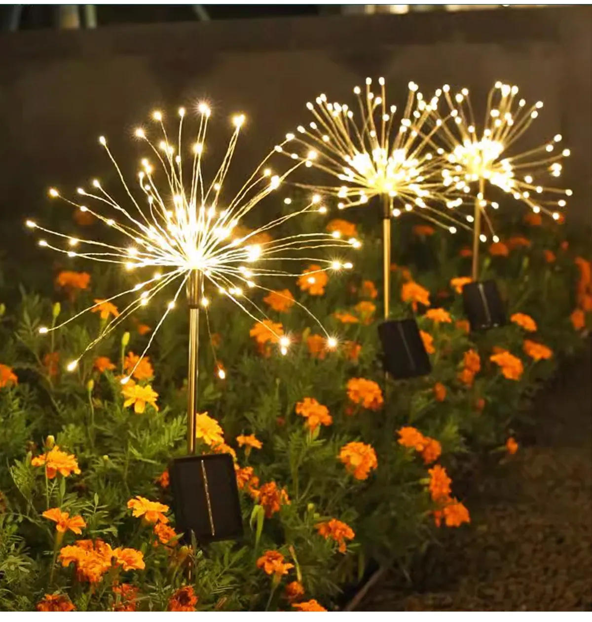 ไฟปักสนามโซล่าเซลล์ ทรงพลุ 120 LED (1 แถม 1)