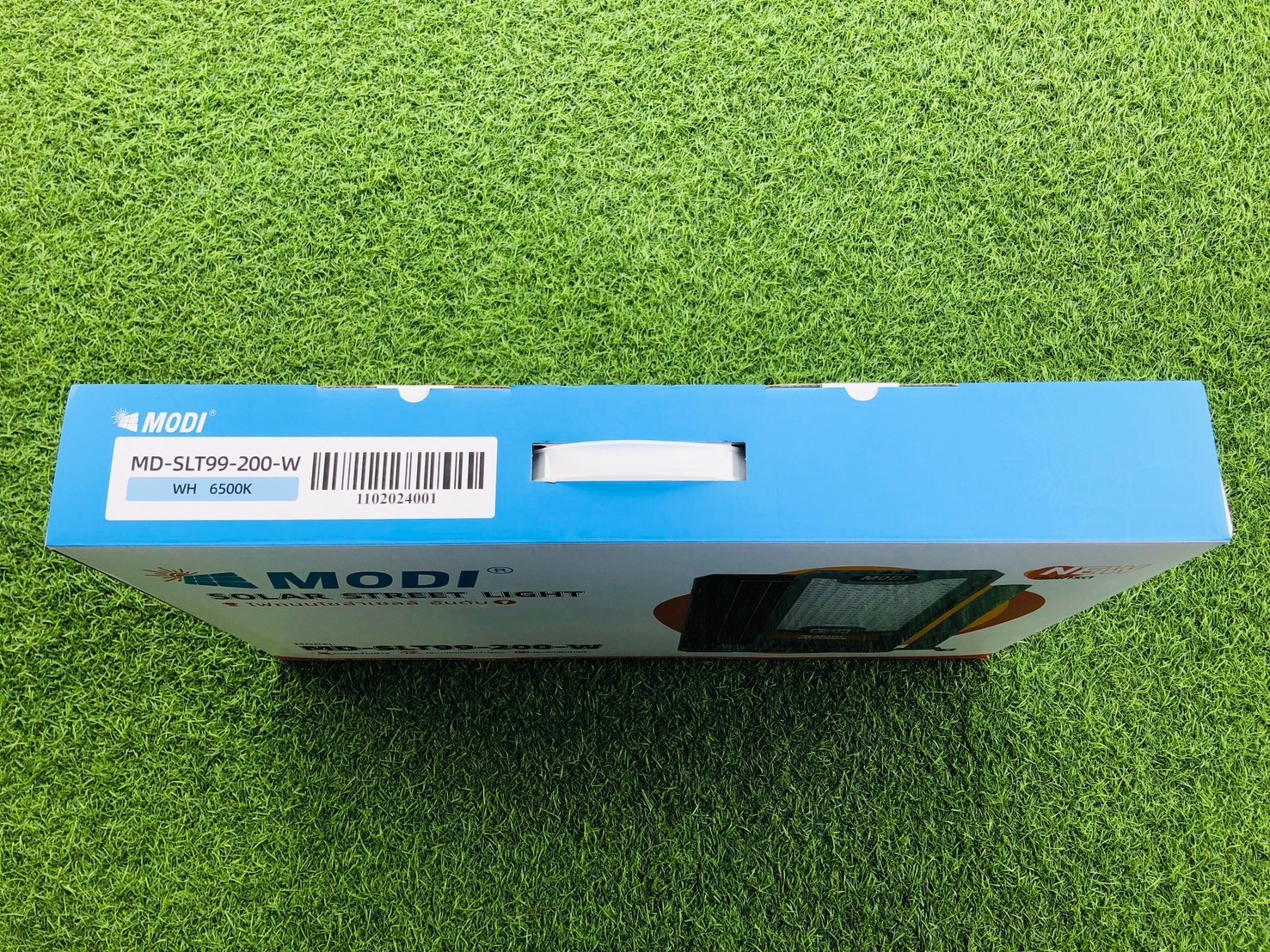 โคมไฟถนนโซล่าเซลล์ 200W รุ่น MD-SLT99-200W (แสง : ขาว)