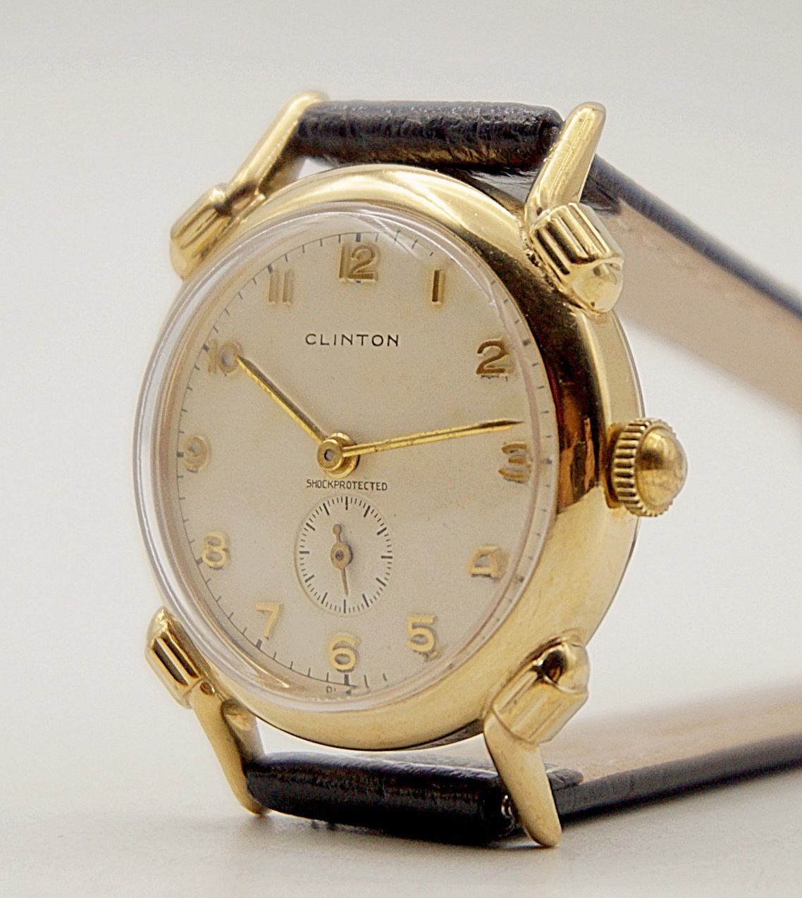 นาฬิกาเก่า CLINTON ไขลานสองเข็มครึ่ง