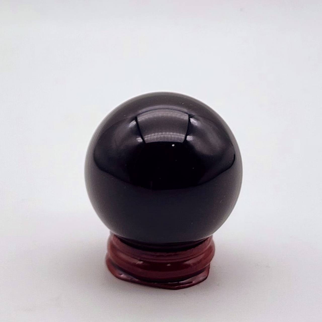 ลูกแก้วใส 4ซม. (1.57นิ้ว) ลูกแก้วแท้สีธรรมชาติ ไม่ลอกมี สีใส มี9สีให้เลือก บูชาดวงตาพญานาค ตกแต่งภายนอกได้ แช่น้ำได้