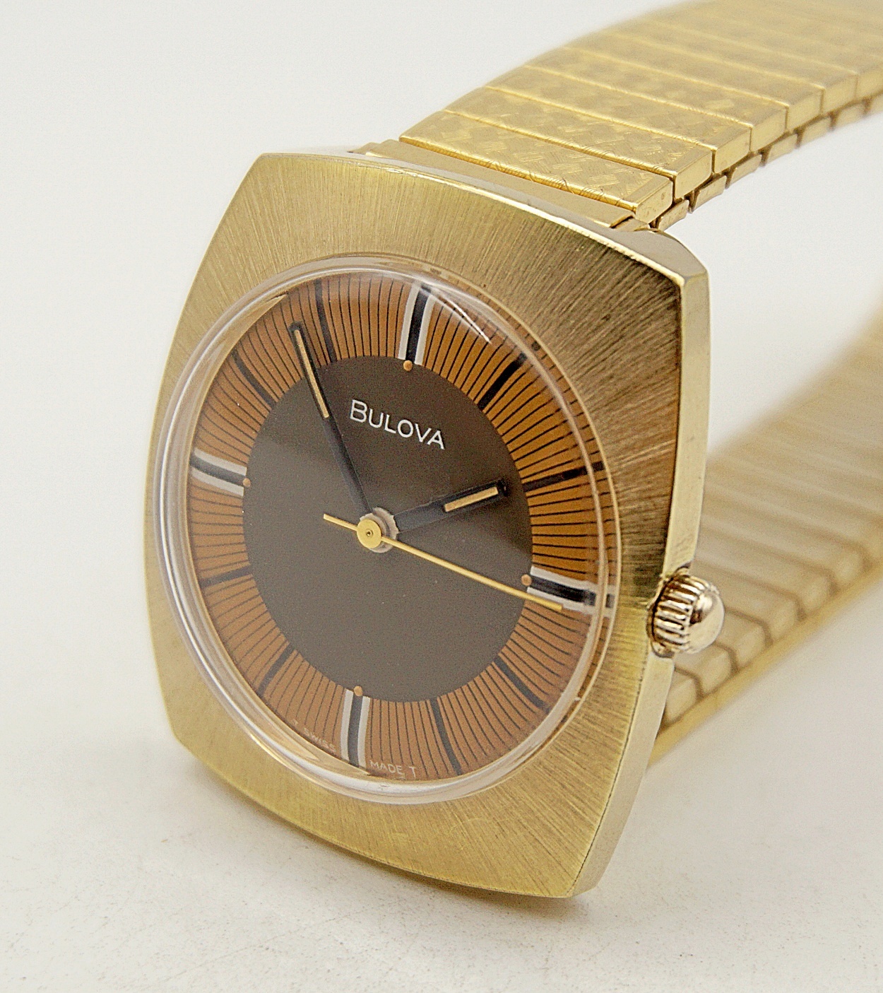 นาฬิกาเก่า BULOVA ไขลาน