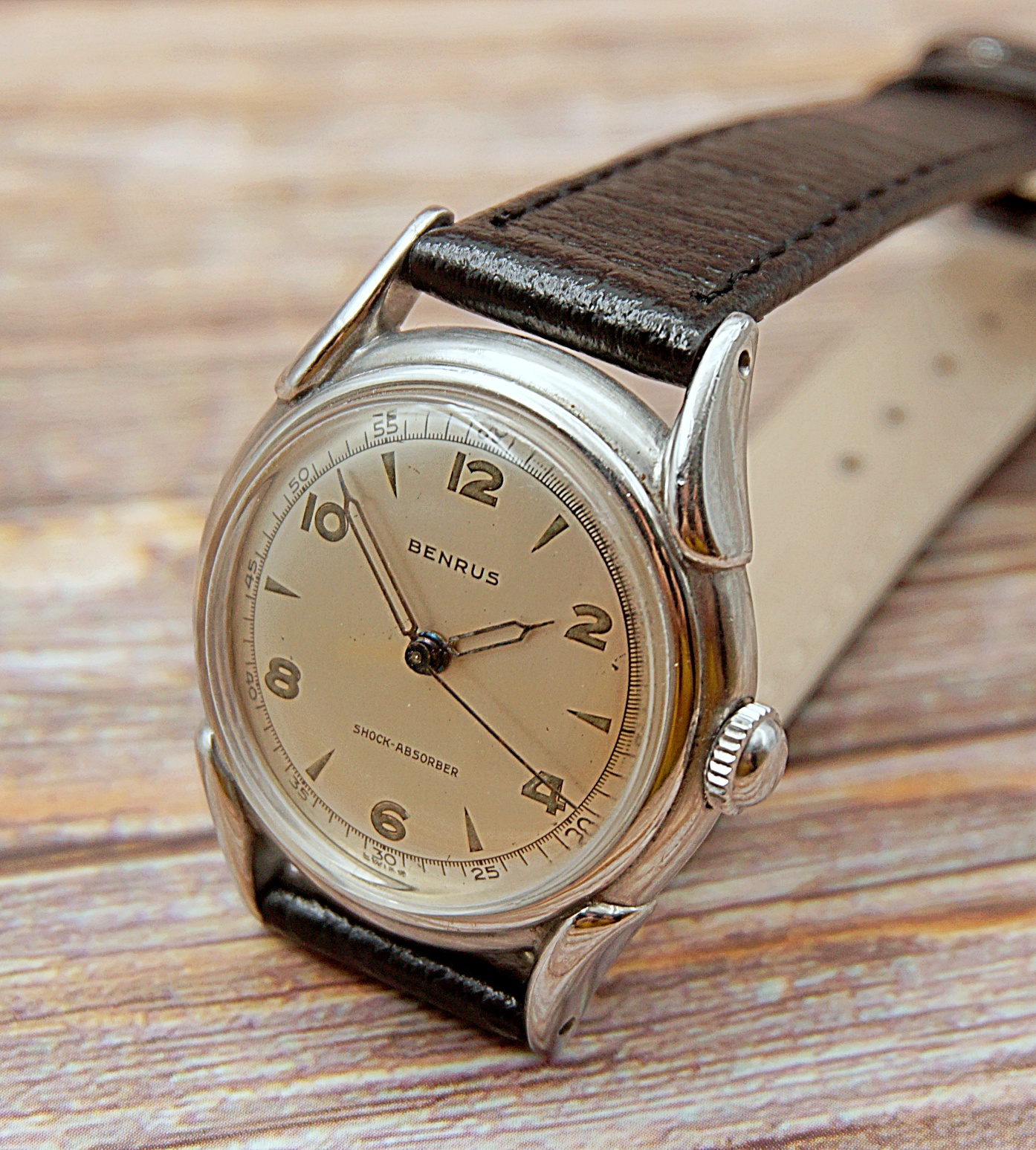 นาฬิกาเก่า BENRUS ไขลาน