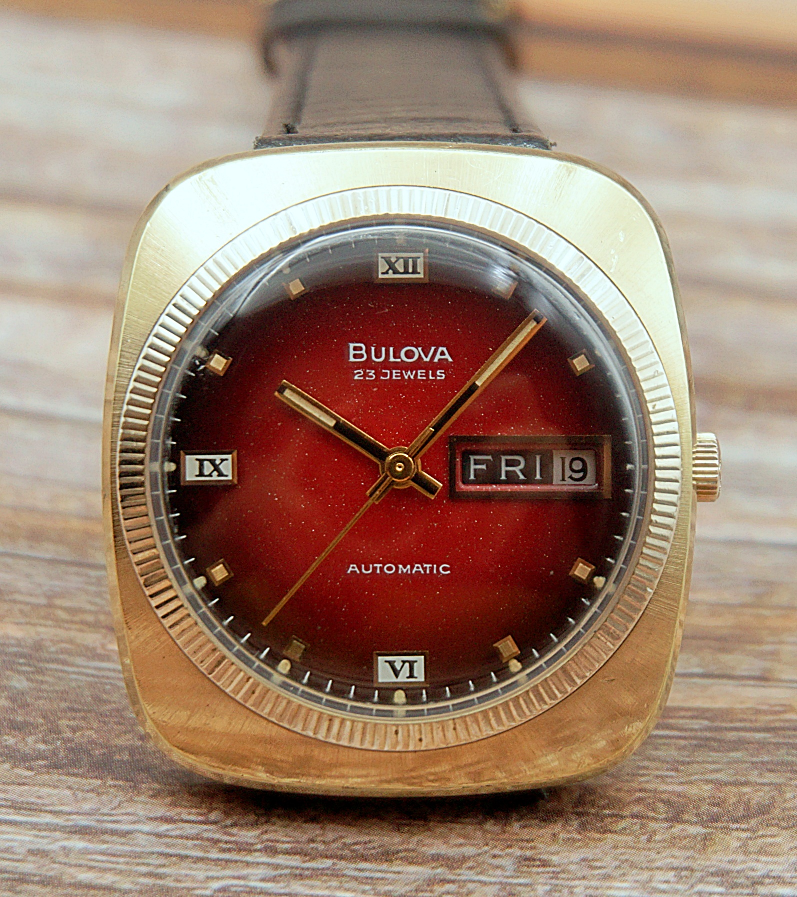 นาฬิกาเก่า BULOVA ออโตเมติก
