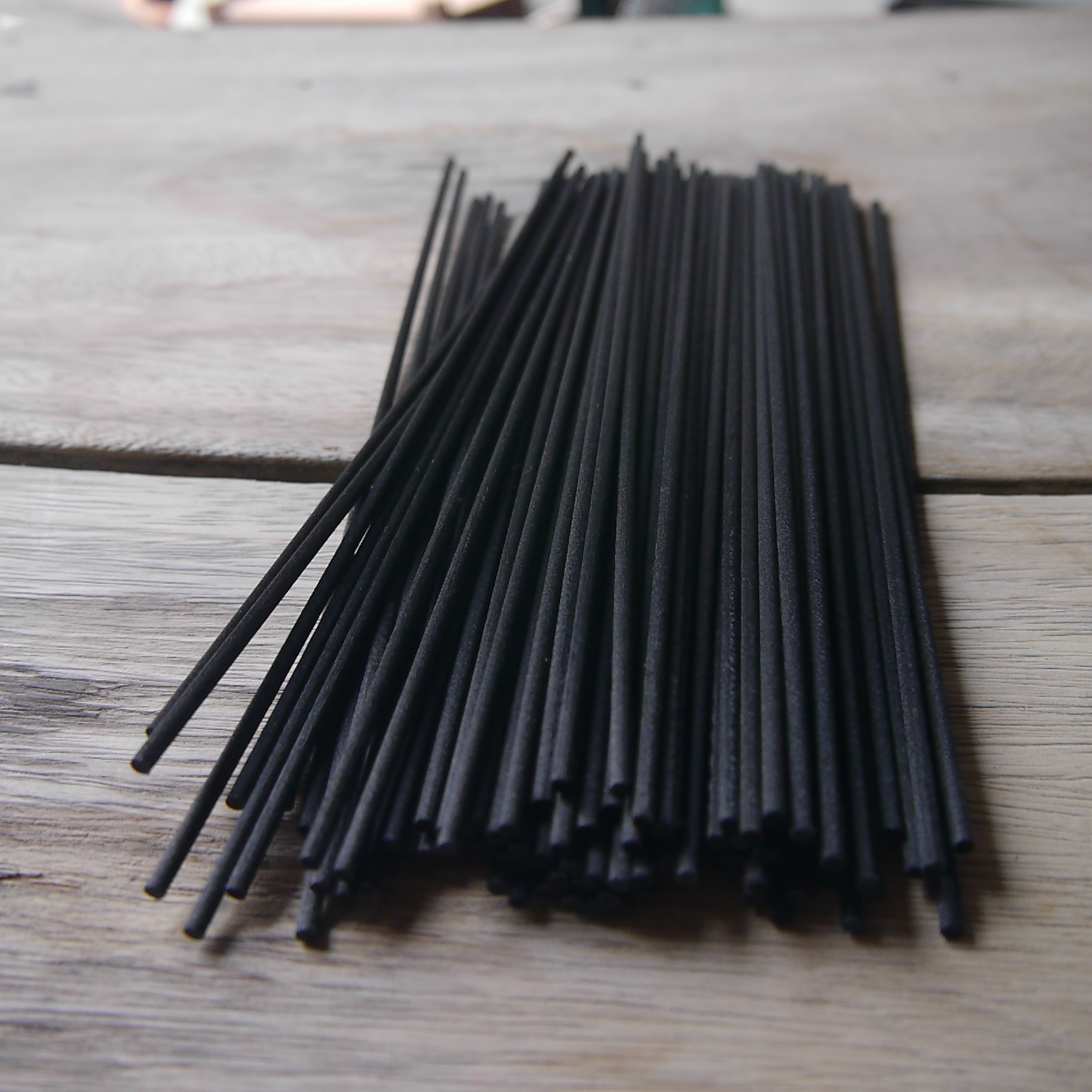 ก้านไฟเบอร์ดูดน้ำหอม สีดำ 3.5mm ยาว 25cm 50ก้าน
