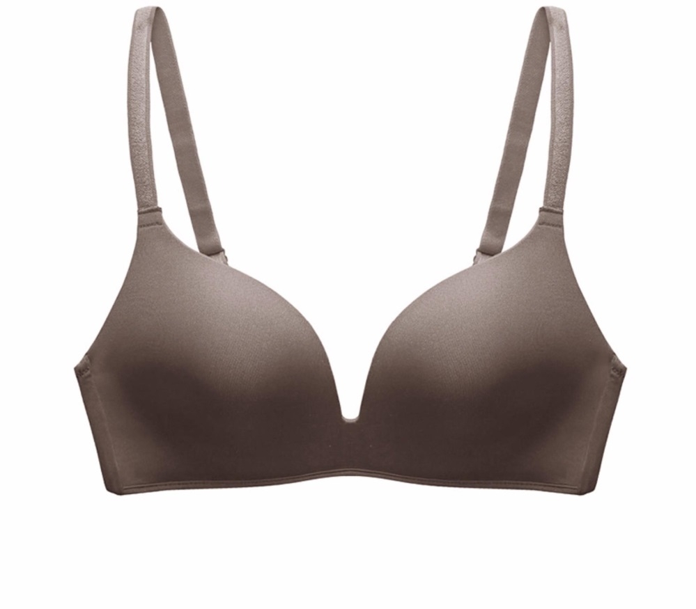 บราไร้โครง ไร้ขอบ โอบกระชับทรงสวยแนบอก ปรับสายได้ สีเทาอ่อน size 32,34,36,38 ราคาส่ง 3 ชิ้นคละแบบได้ ตัวละ 290 บาท