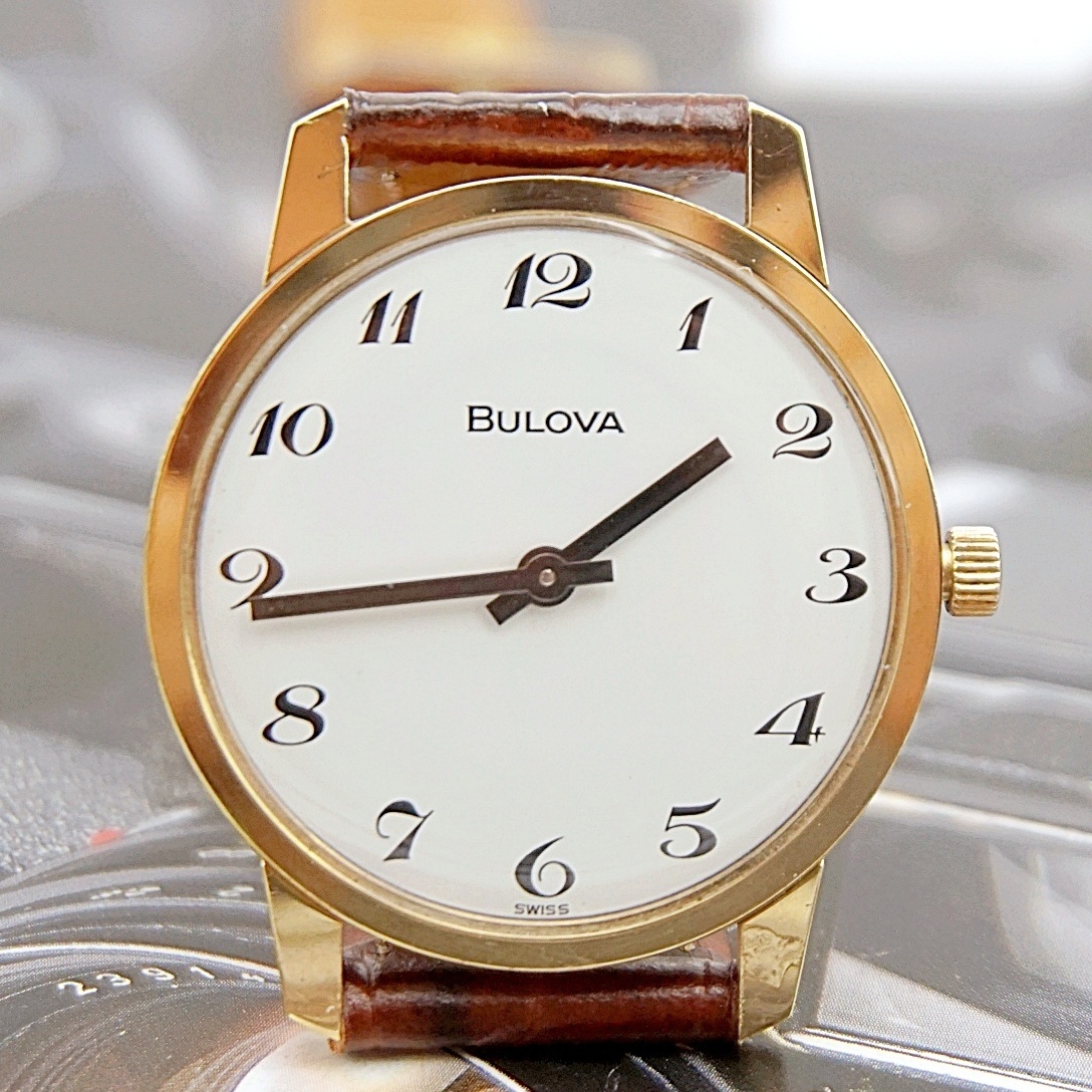 นาฬิกาเก่า BULOVA ไขลาน