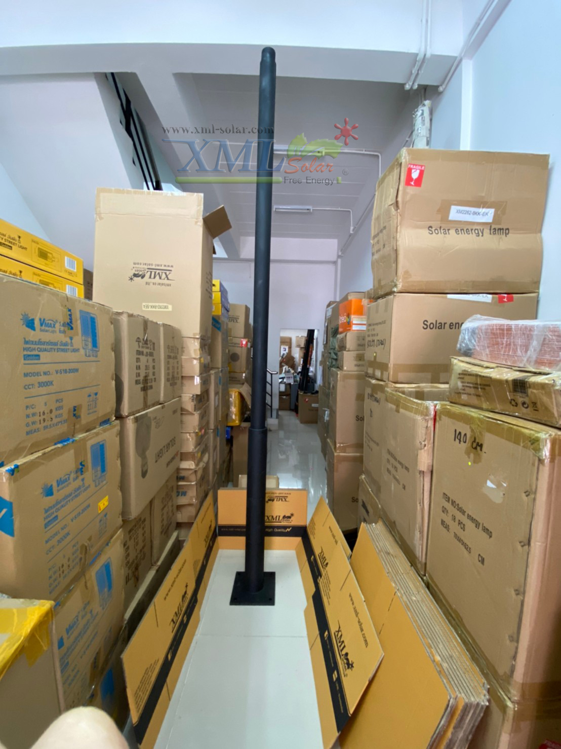 เสาไฟสนาม เหล็กทาสีดำด้าน สูง 3 เมตร (ปลาย 3 นิ้ว)