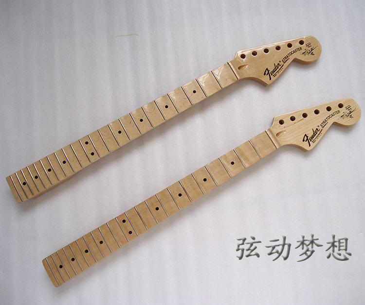 คอกีต้าร์ Fender Yngwie Malmsteen