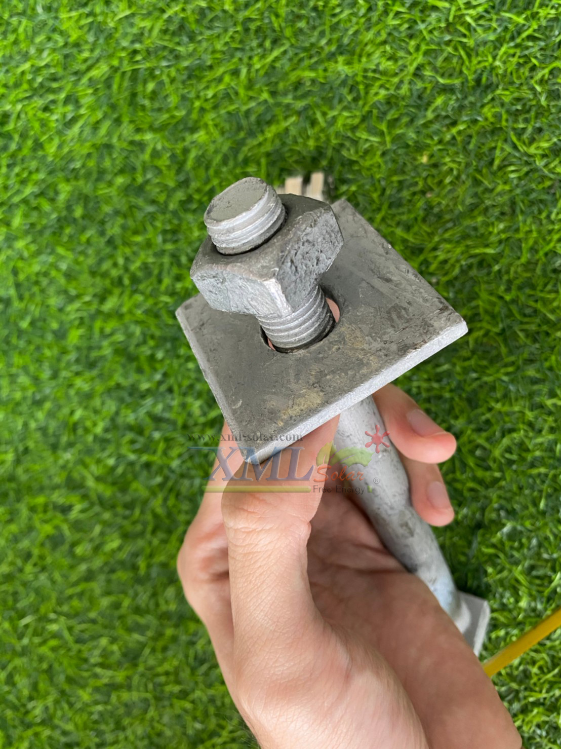 น๊อตยึดเสาไฟฟ้าปูน 8 นิ้ว + เเถม ฟรี น็อตเล็ก 4 ตัว