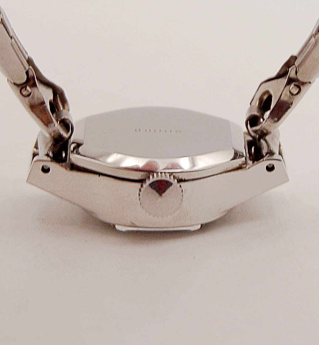 นาฬิกาเก่า EDOX ไขลาน (นาฬิกาผู้หญิง)