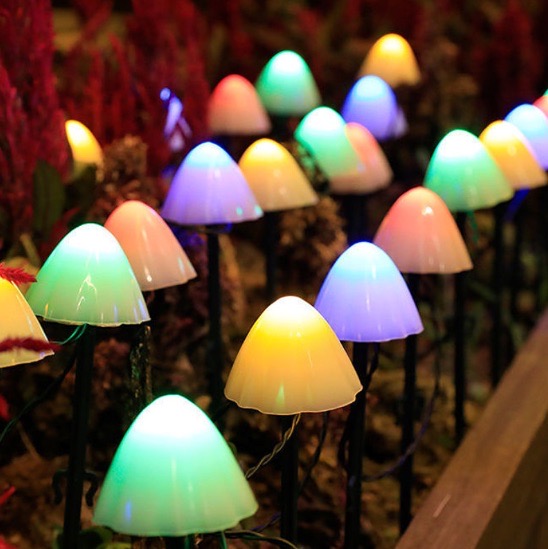 ไฟปักสนามโซล่าเซลล์ รูปเห็ด