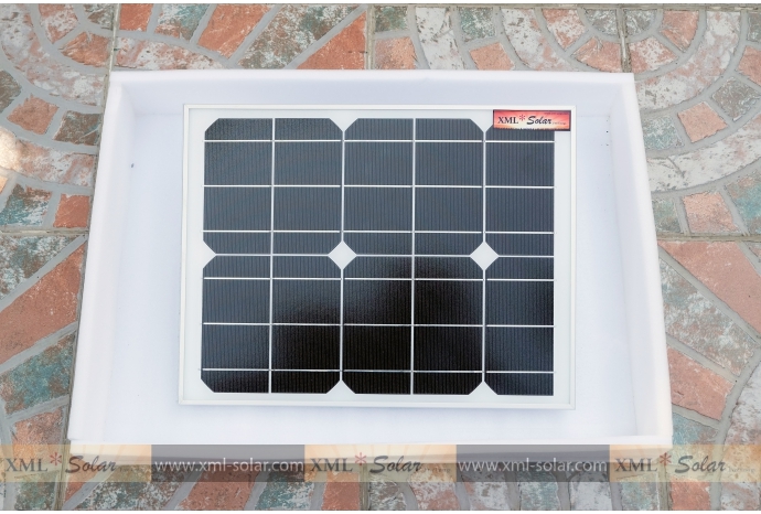 โคมไฟโซล่าเซลล์อัจฉริยะ ทรงโคมกลม รุ่น 25 Watt Monocrystalline (เเสง : เหลืองวอมไวท์)