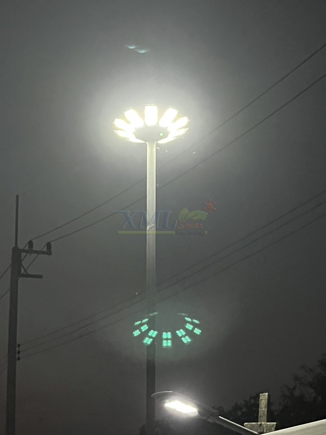 โคมไฟโซล่าเซลล์ UFO ทรงกลม (ขนาดใหญ่สุด 75 ซม.) (เปิดได้ 3 แสง) รุ่น MD-SLT38-500W