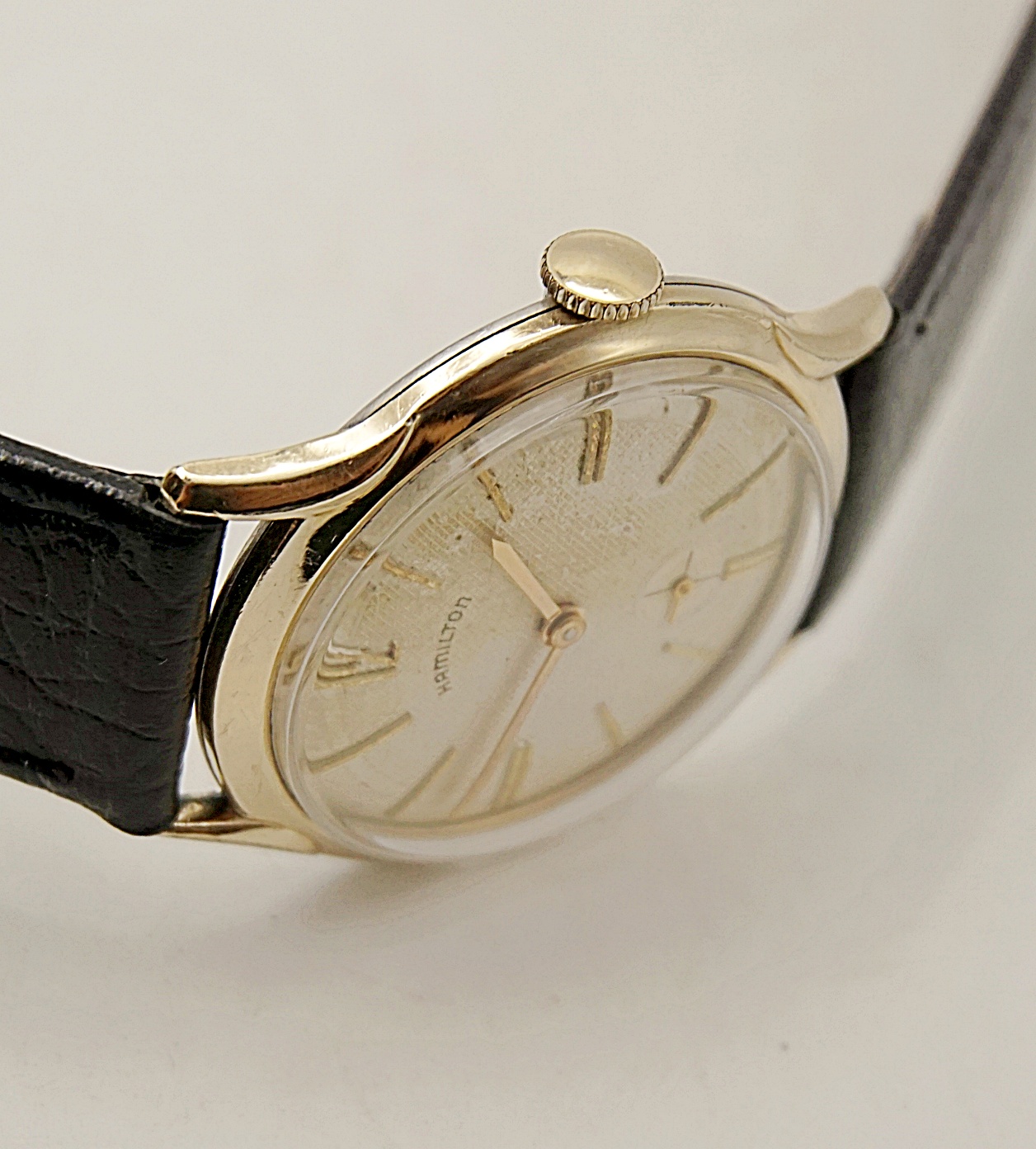 นาฬิกาเก่า HAMILTON ไขลานสองเข็มครึ่ง