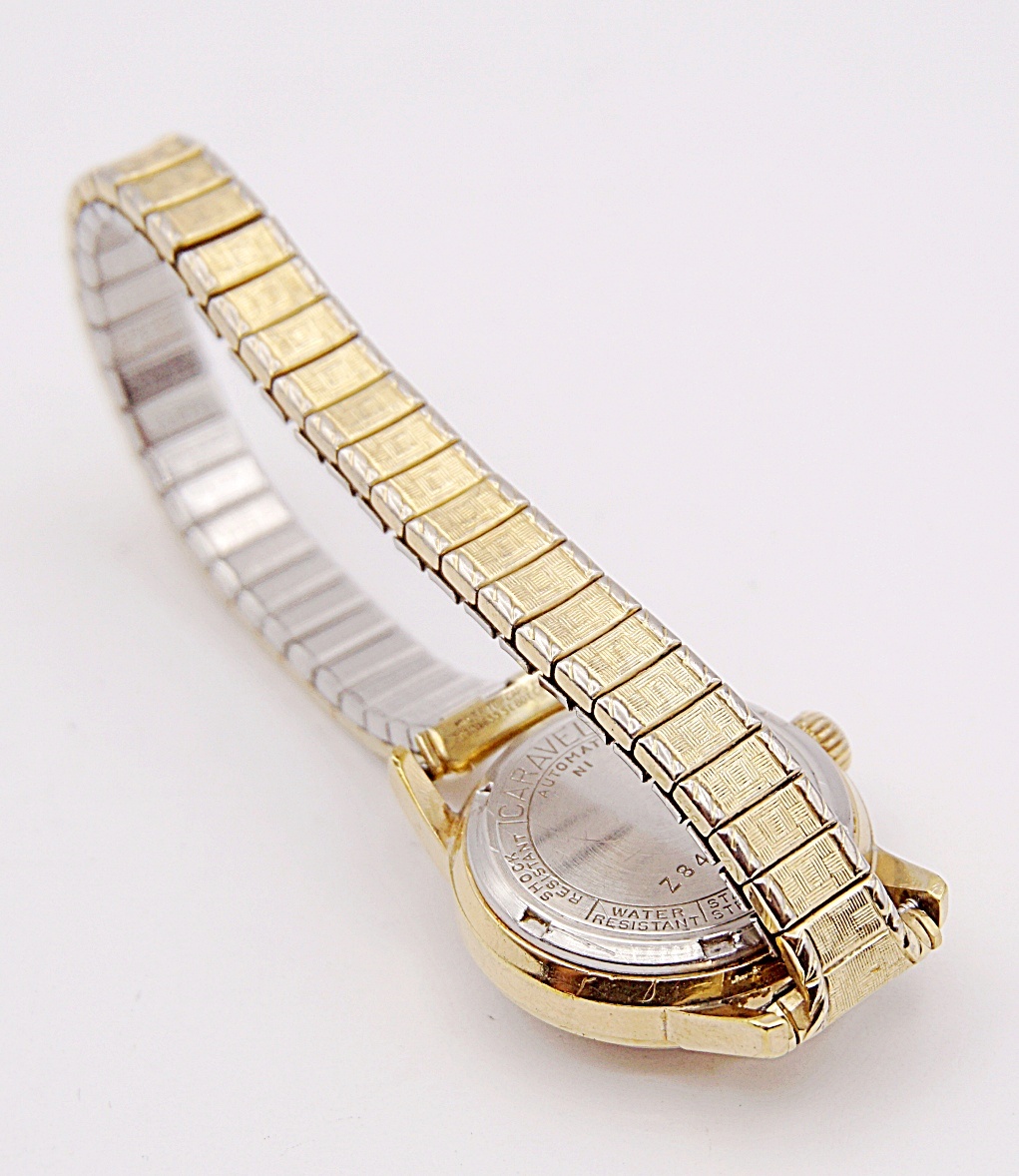 นาฬิกาเก่า CARAVELLE ออโตเมติก (ผู้หญิง)